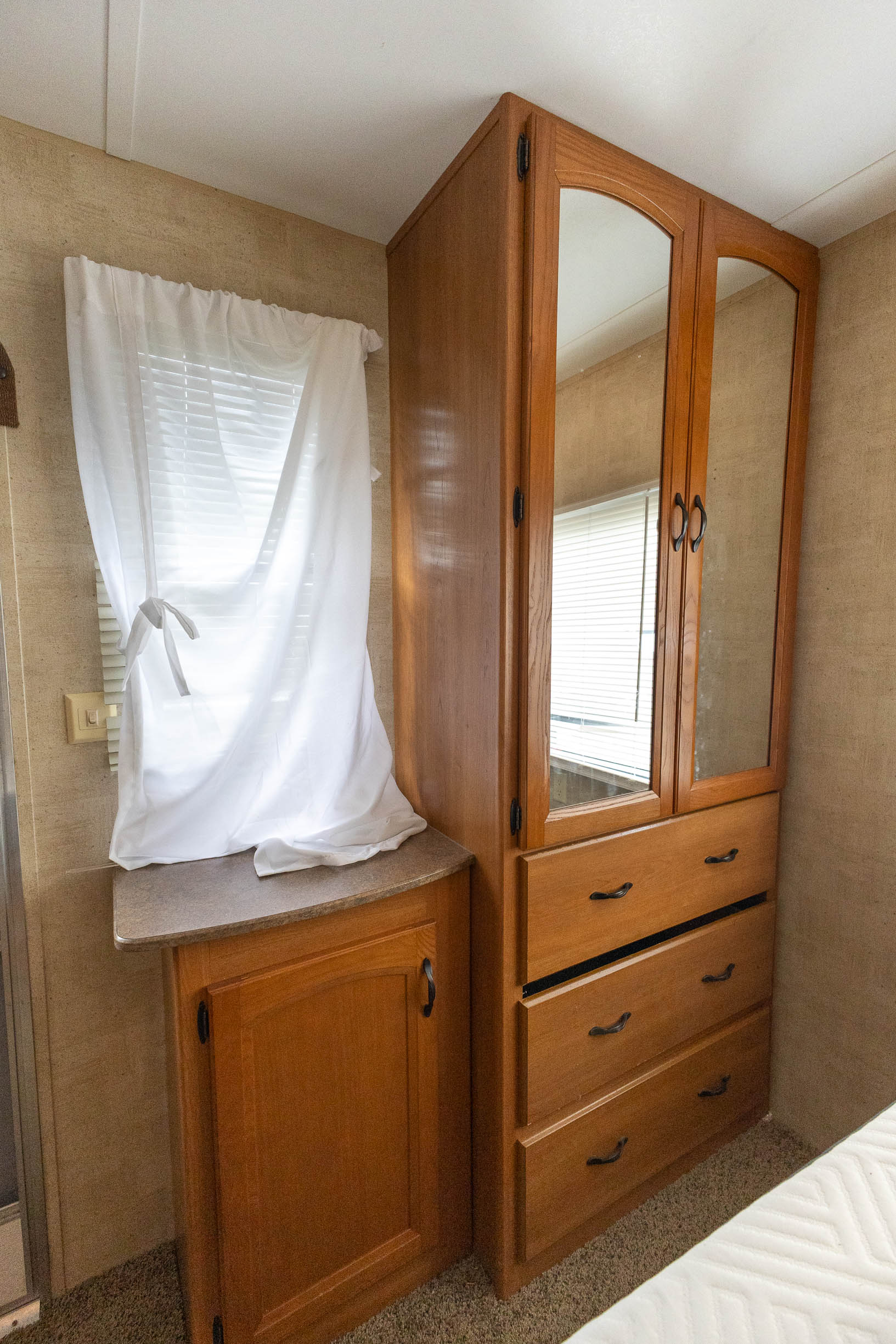 2011 Keystone RV Hornet 27FLBS TRAVEL TRAILER