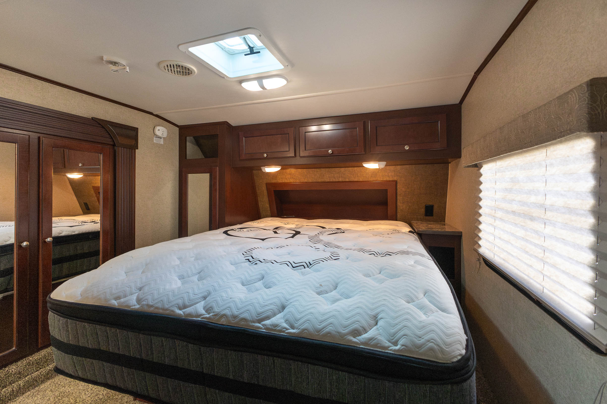 2015 Heartland ElkRidge Extreme Light FIFTH WHEEL