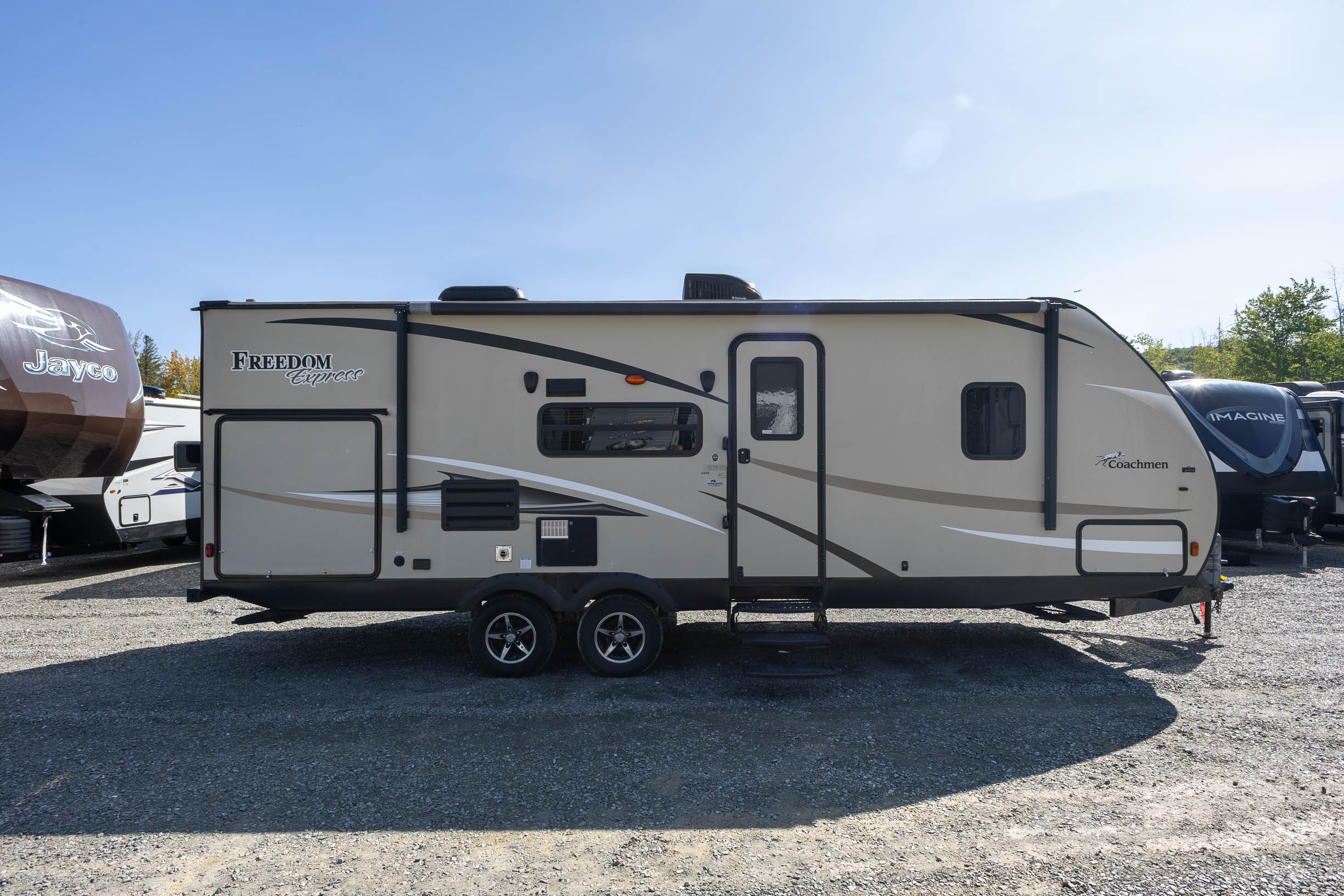2016 Coachmen Freedom Express Select 24 SE TRAVEL TRAILER