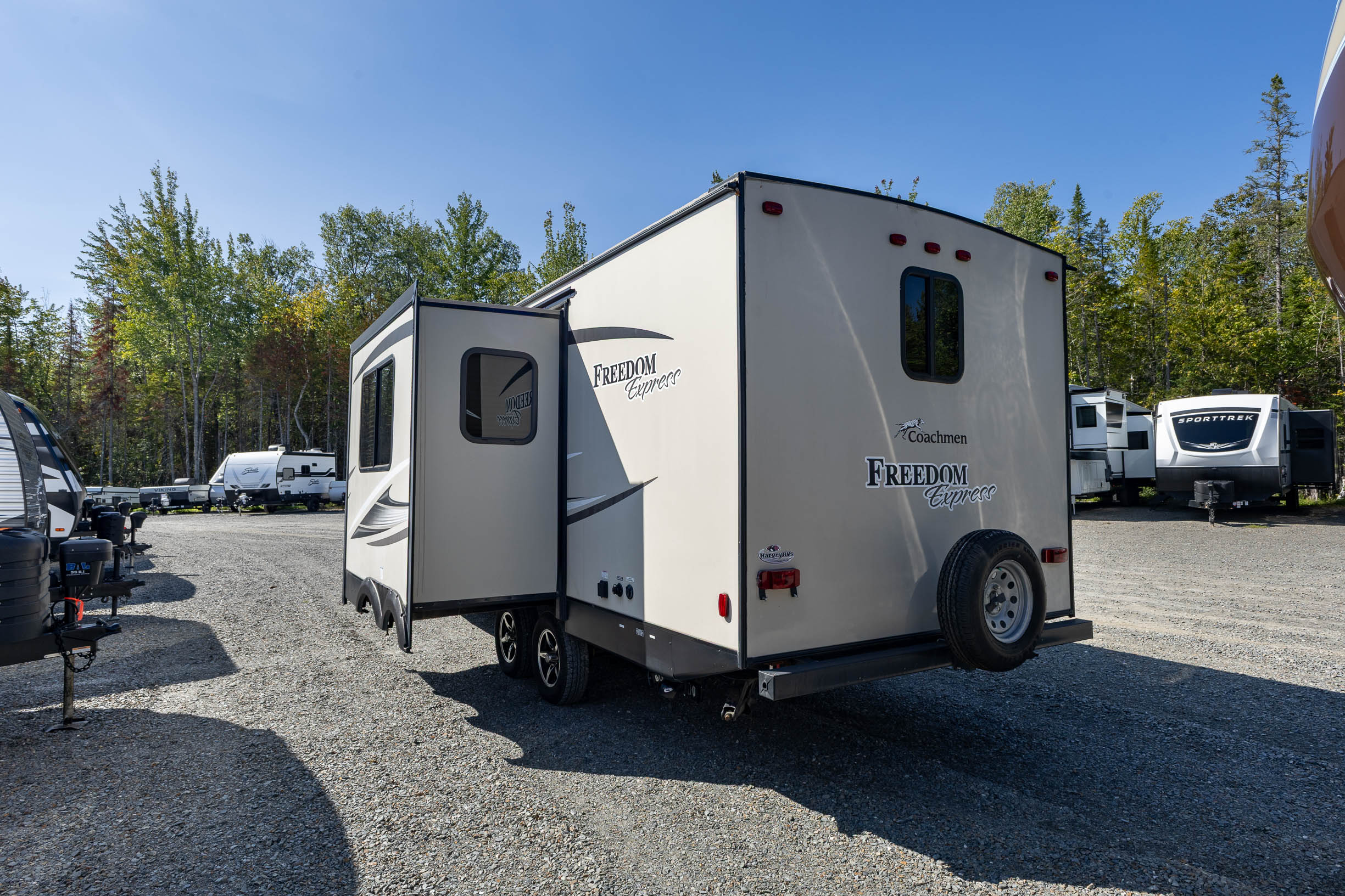 2016 Coachmen Freedom Express Select 24 SE TRAVEL TRAILER