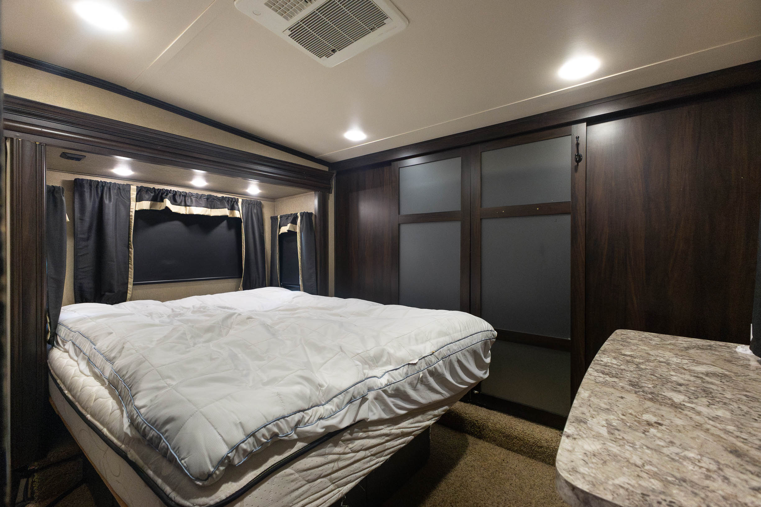 2016 Forest River Thunderbolt 375AMP FW TOY HAULER