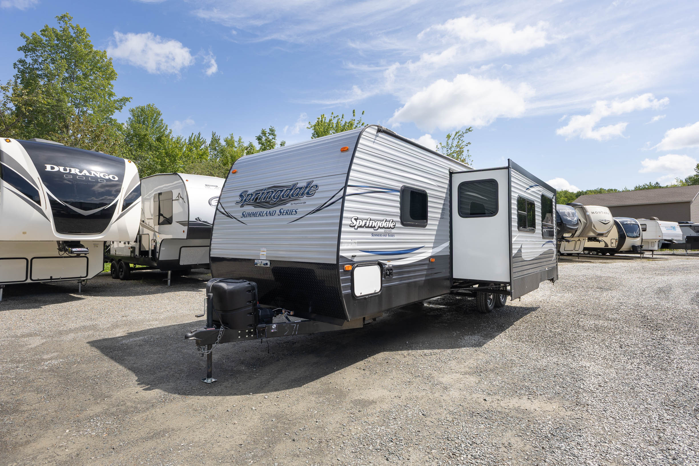 2017 Keystone RV Summerland series 2960BH TRAVEL TRAILER