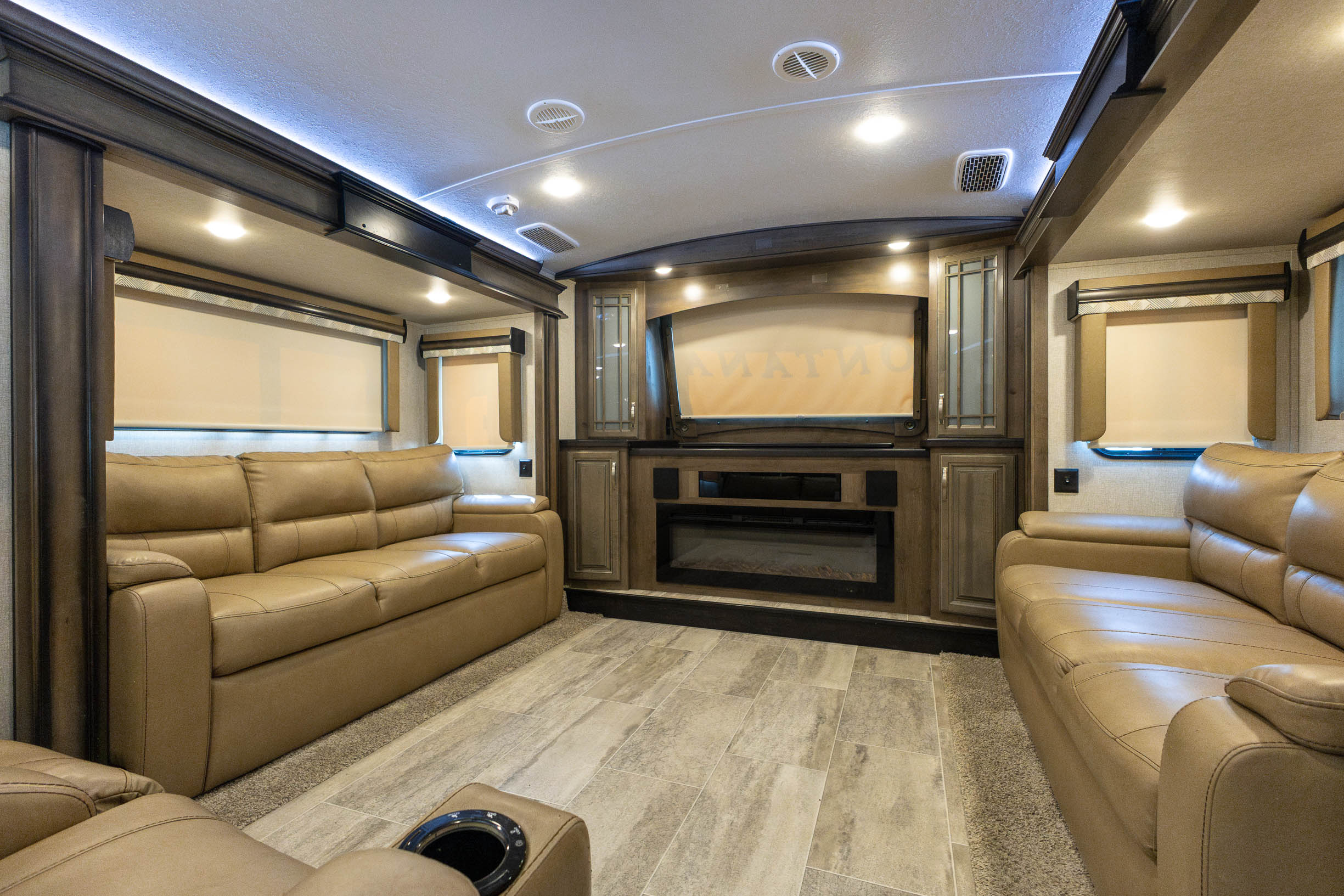 2018 Keystone RV Montana FIFTH WHEEL