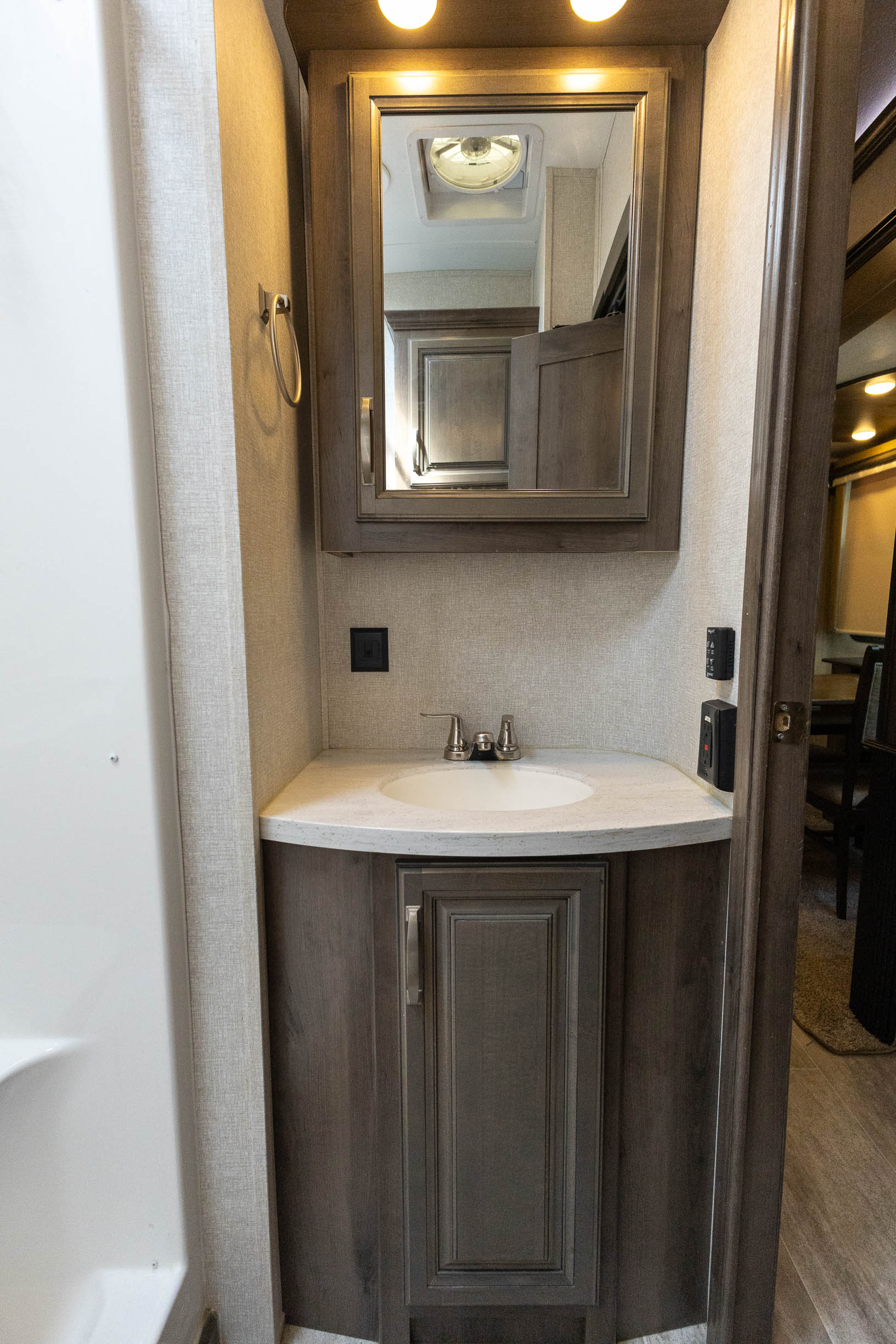 2018 Keystone RV Montana FIFTH WHEEL