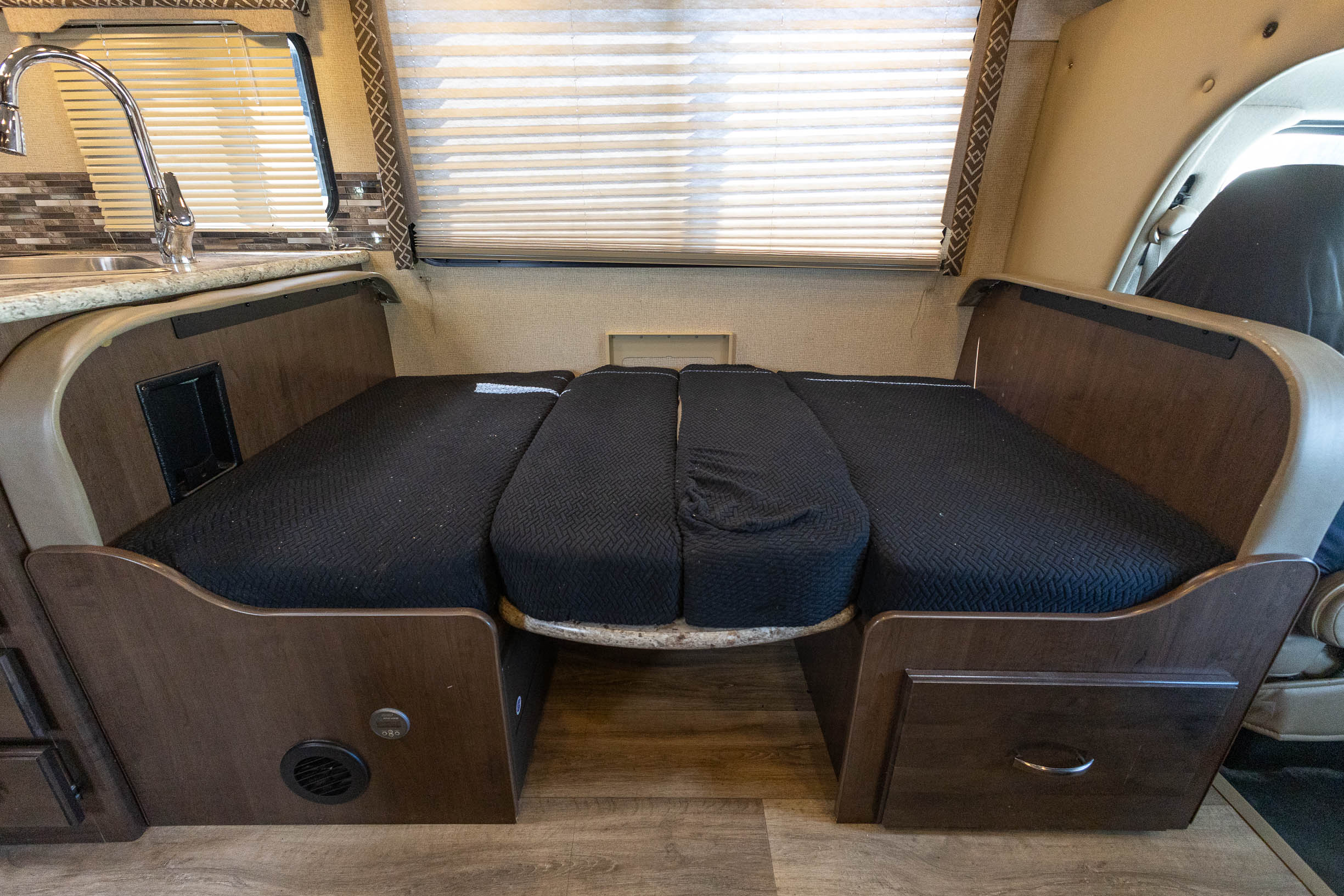 2018 Thor Motor Coach Four Winds CLASS C MOTORHOME