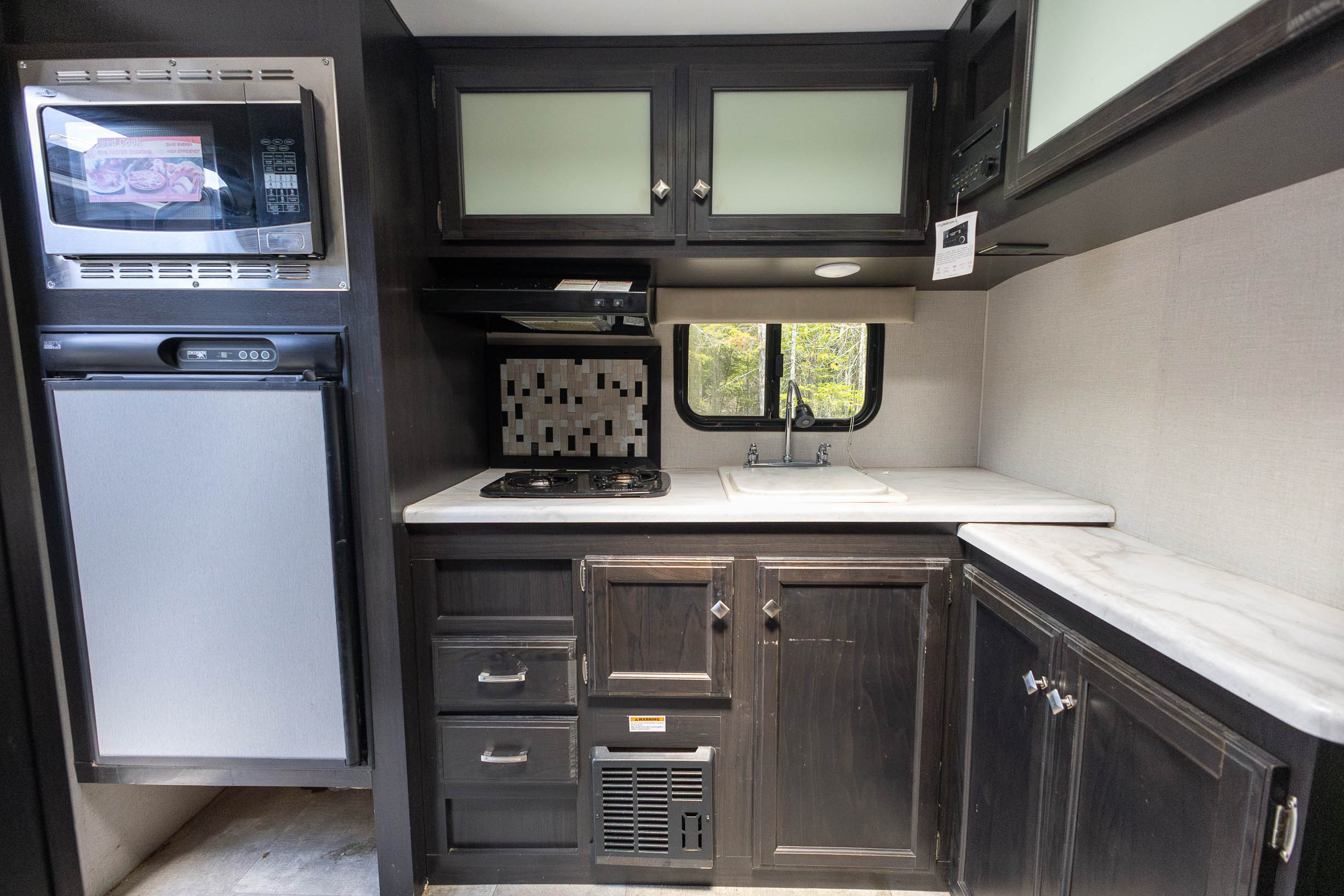 2018 Venture RV Sonic Lite TRAVEL TRAILER