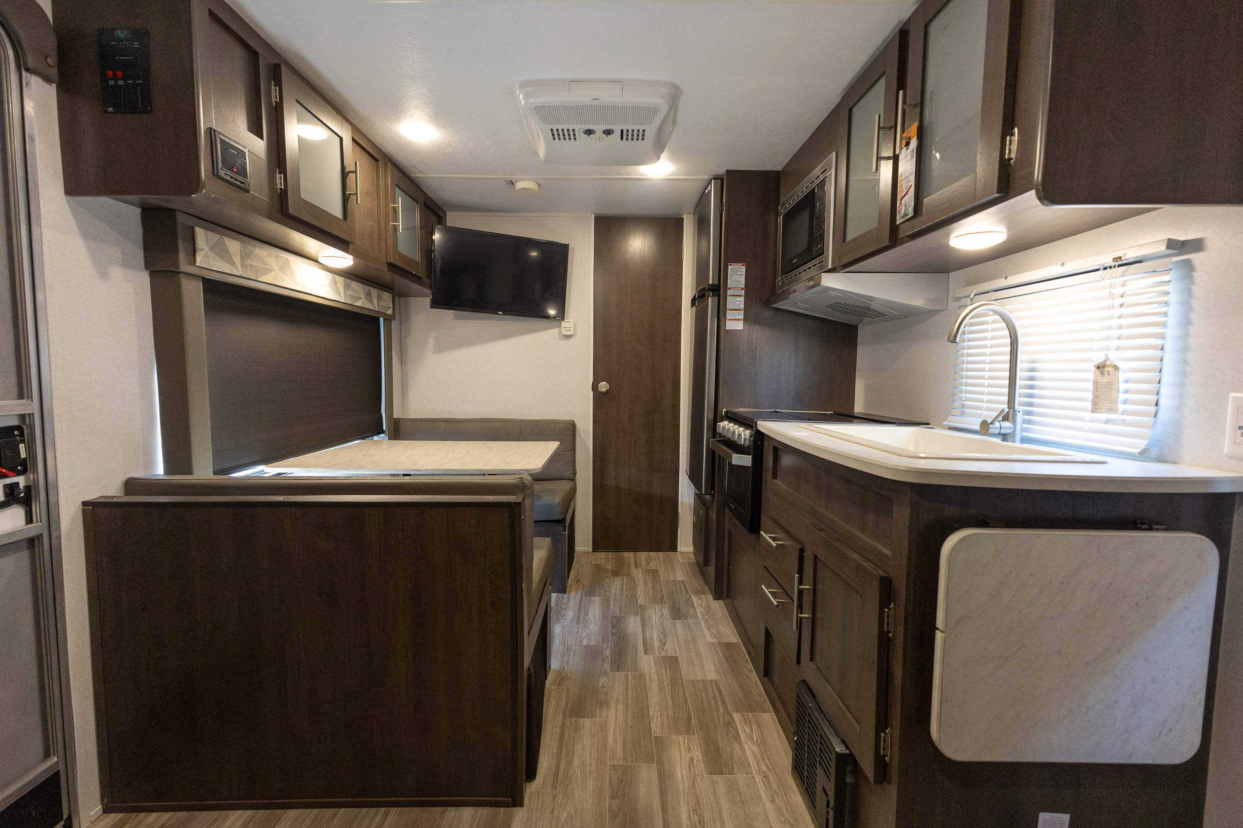 2019 Forest River Wildwood X-Lite 171RBXL TRAVEL TRAILER
