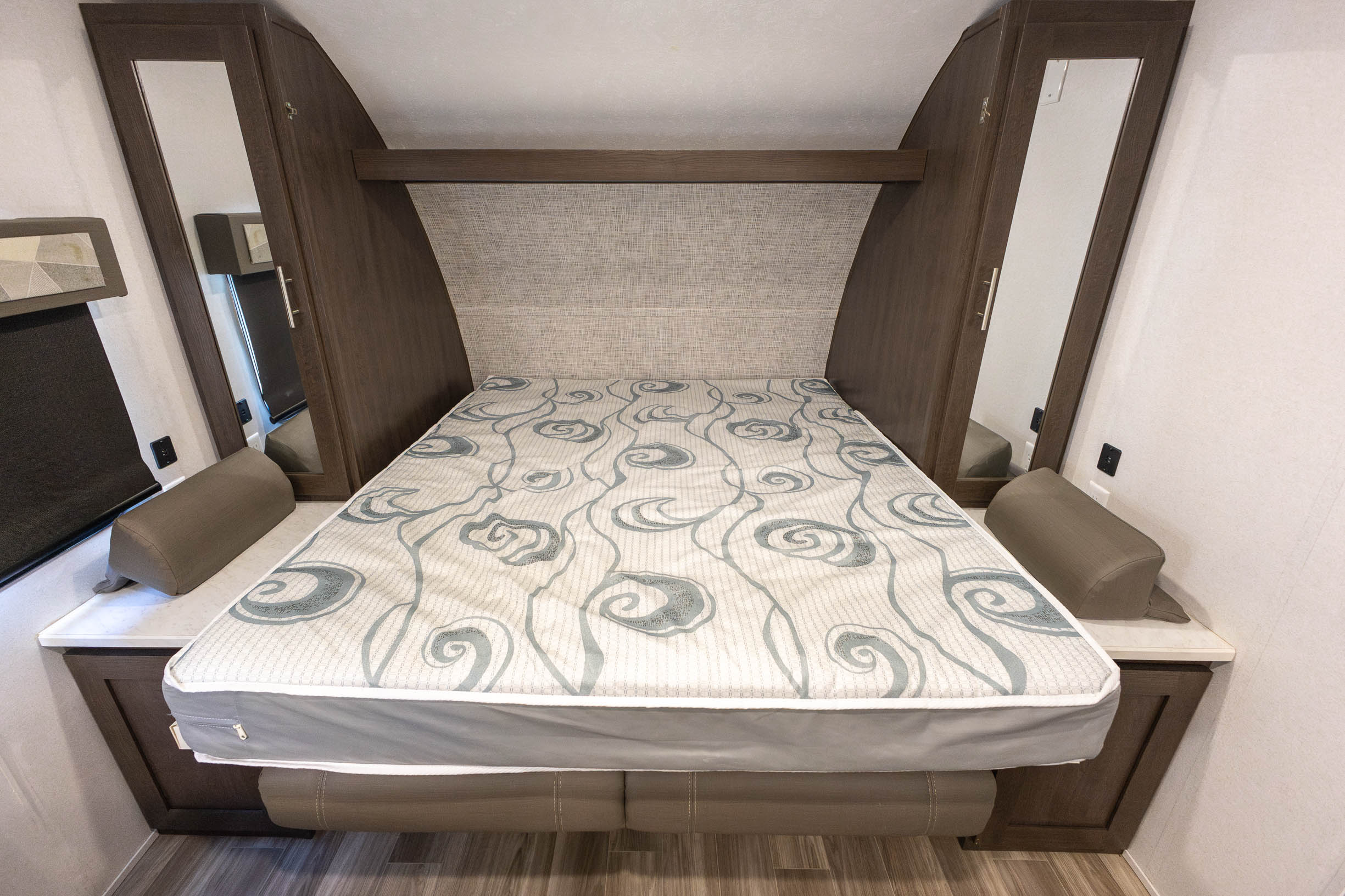 2019 Forest River Wildwood X-Lite 171RBXL TRAVEL TRAILER
