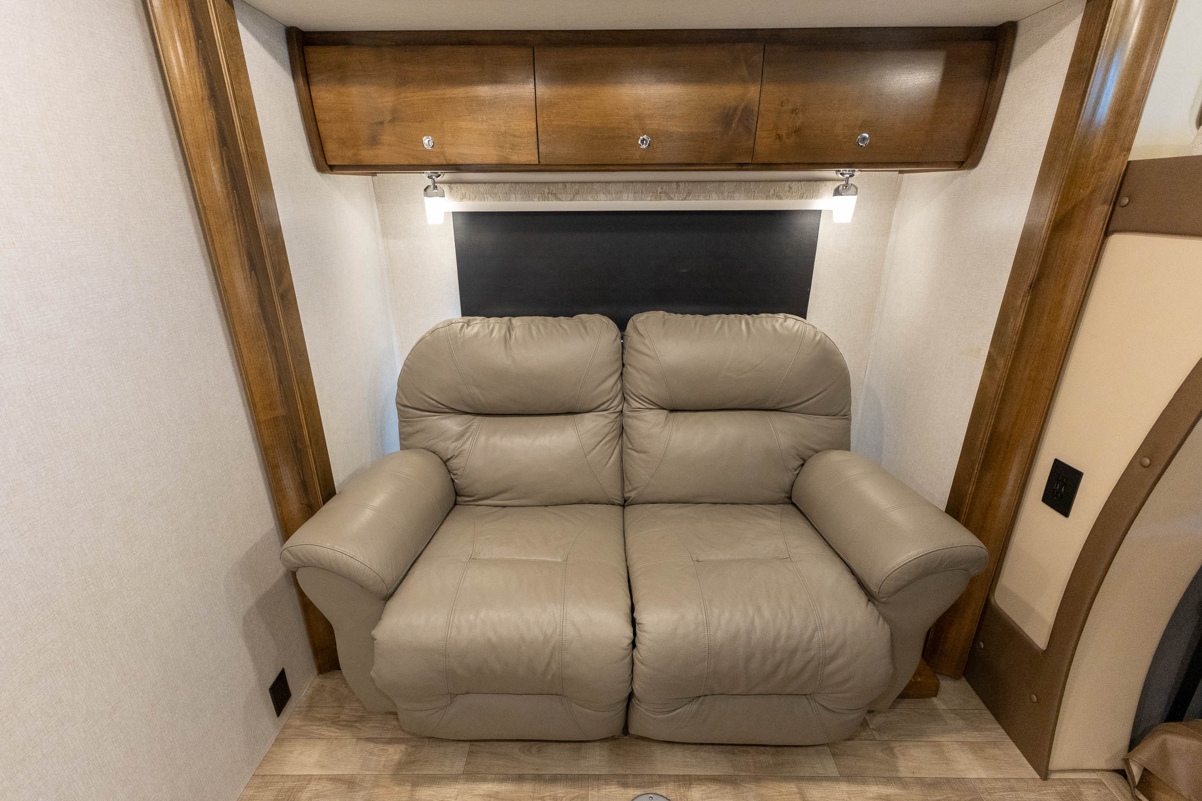 2019 Tiffin Motorhomes Wayfarer CLASS C MOTORHOME