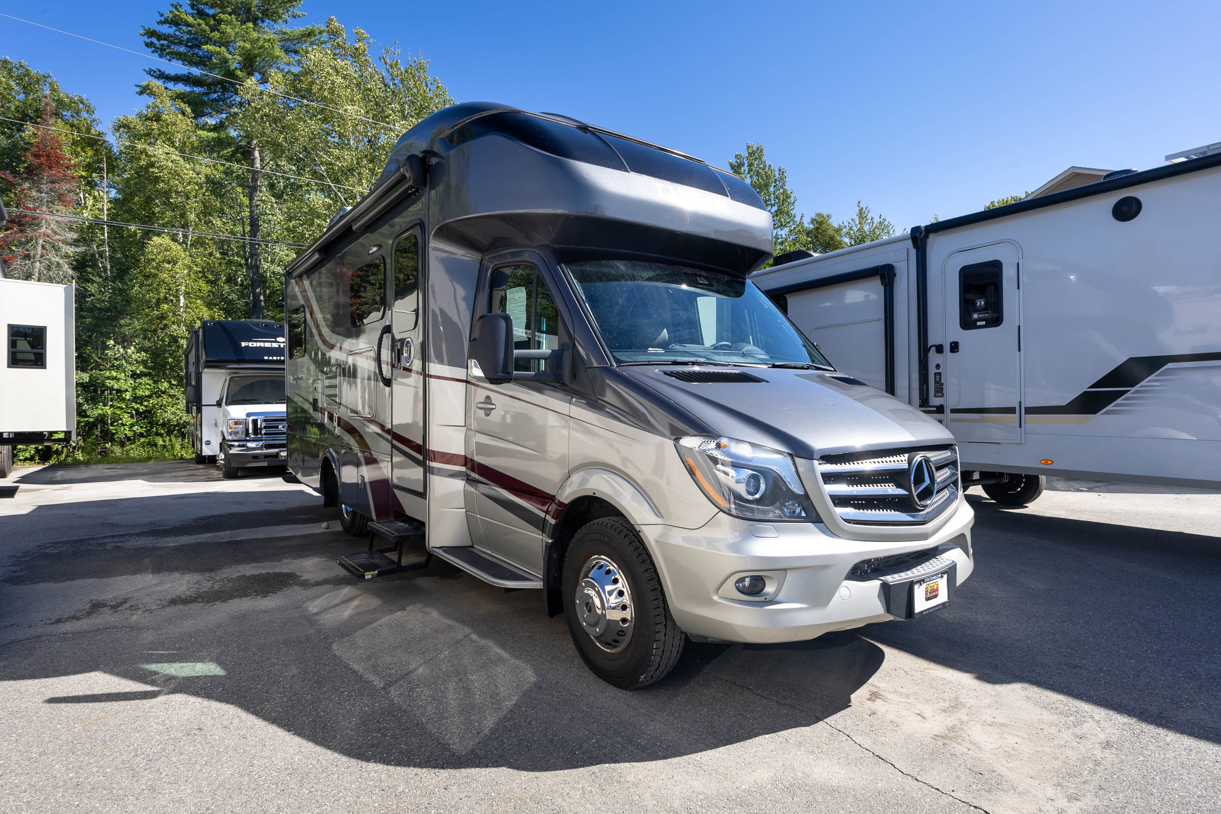 2019 Tiffin Motorhomes Wayfarer CLASS C MOTORHOME
