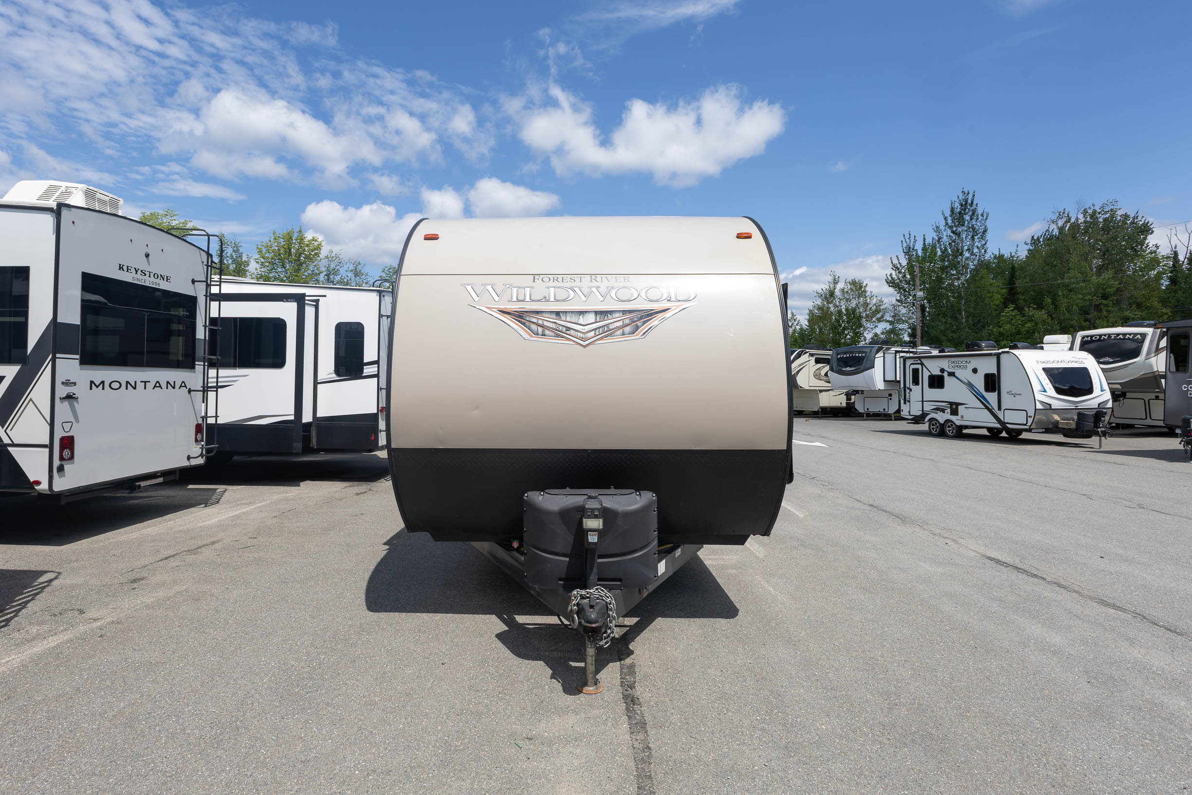 2020 Forest River Wildwood Midwest 30KQBSS TRAVEL TRAILER