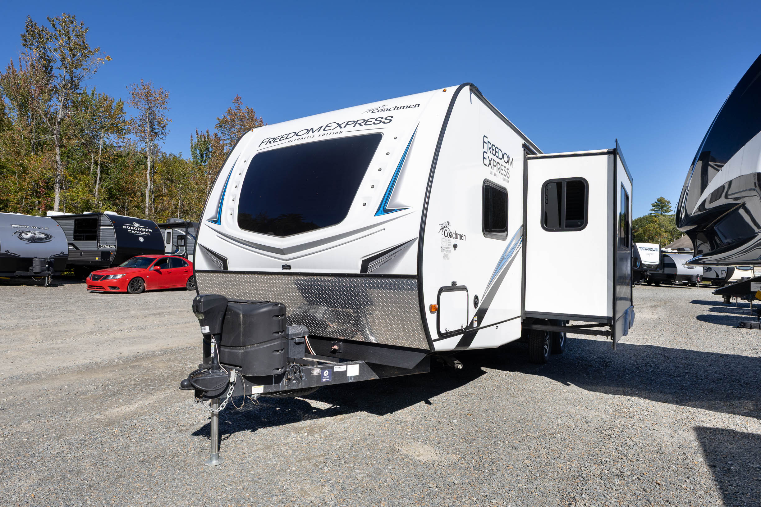 2021 Coachmen Freedom Express Ultra Lite 257BHS TRAVEL TRAILER
