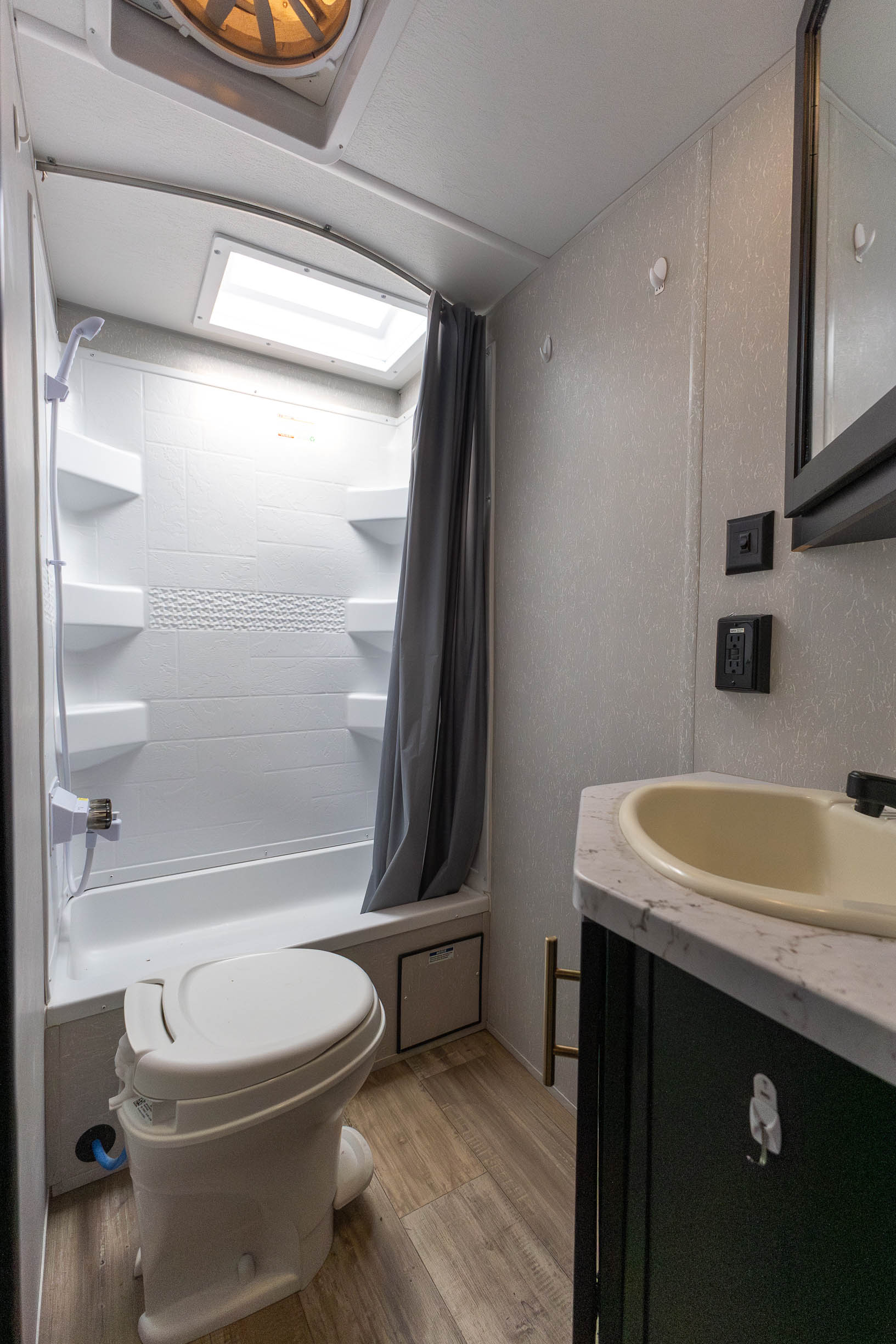 2021 Forest River Grey Wolf 26DJSE TRAVEL TRAILER