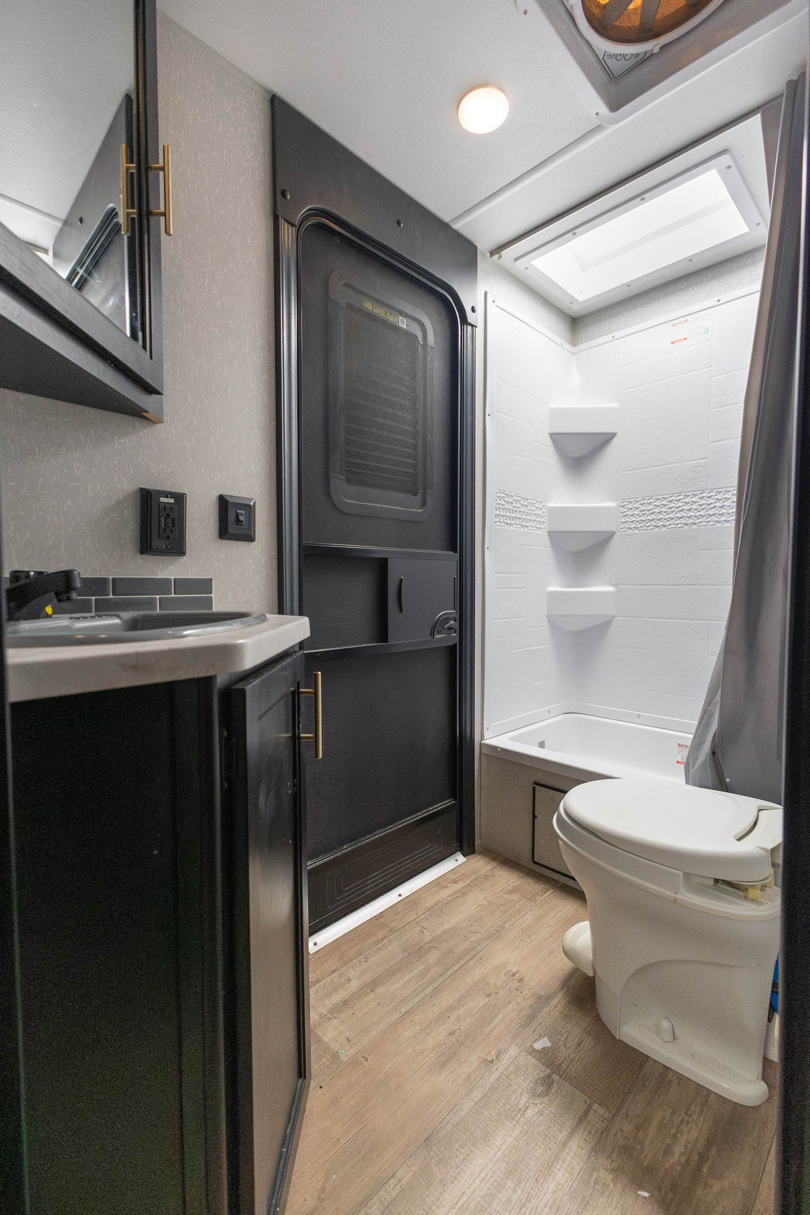 2021 Forest River Grey Wolf 23DBH TRAVEL TRAILER