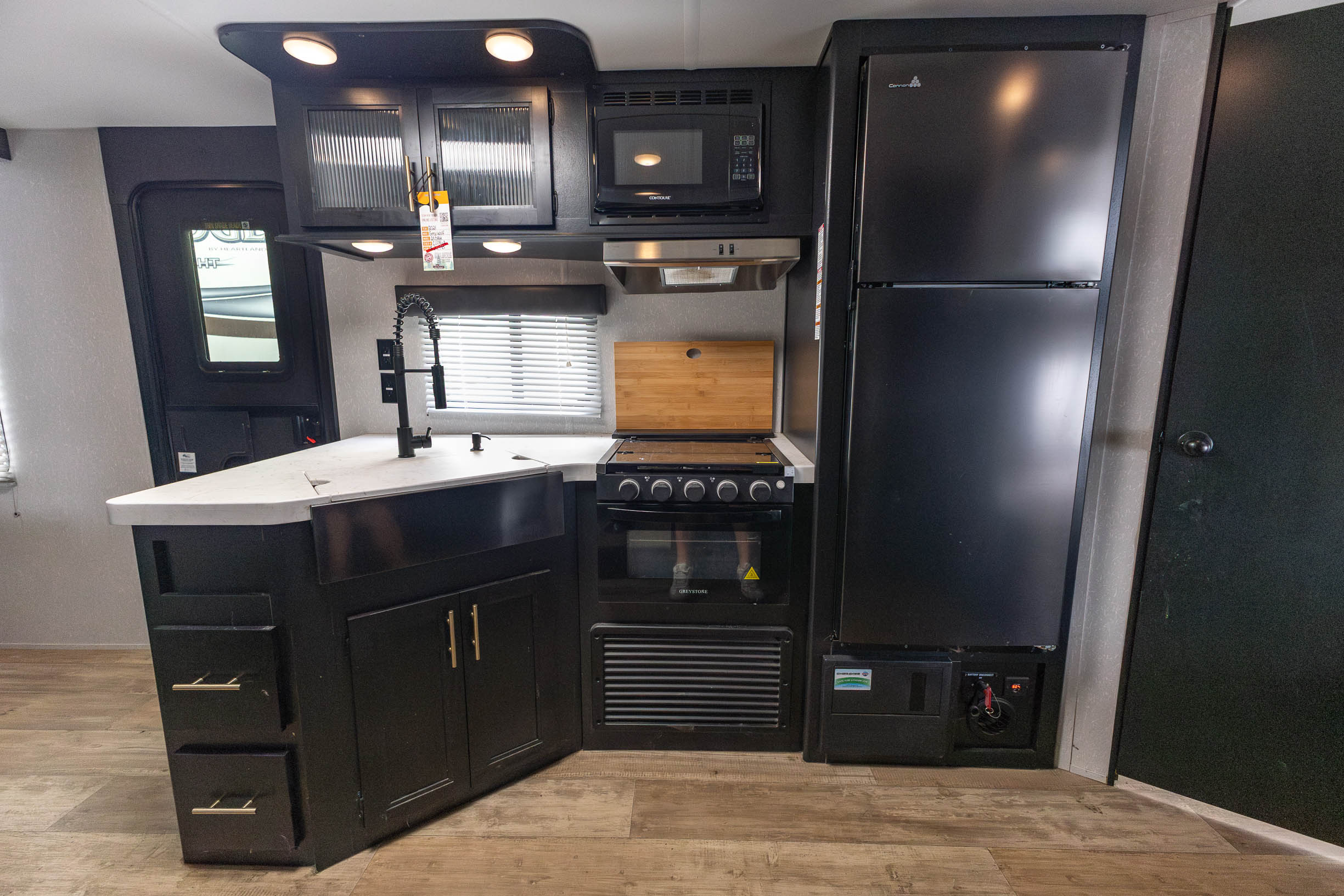 2021 Forest River Grey Wolf 23DBH TRAVEL TRAILER