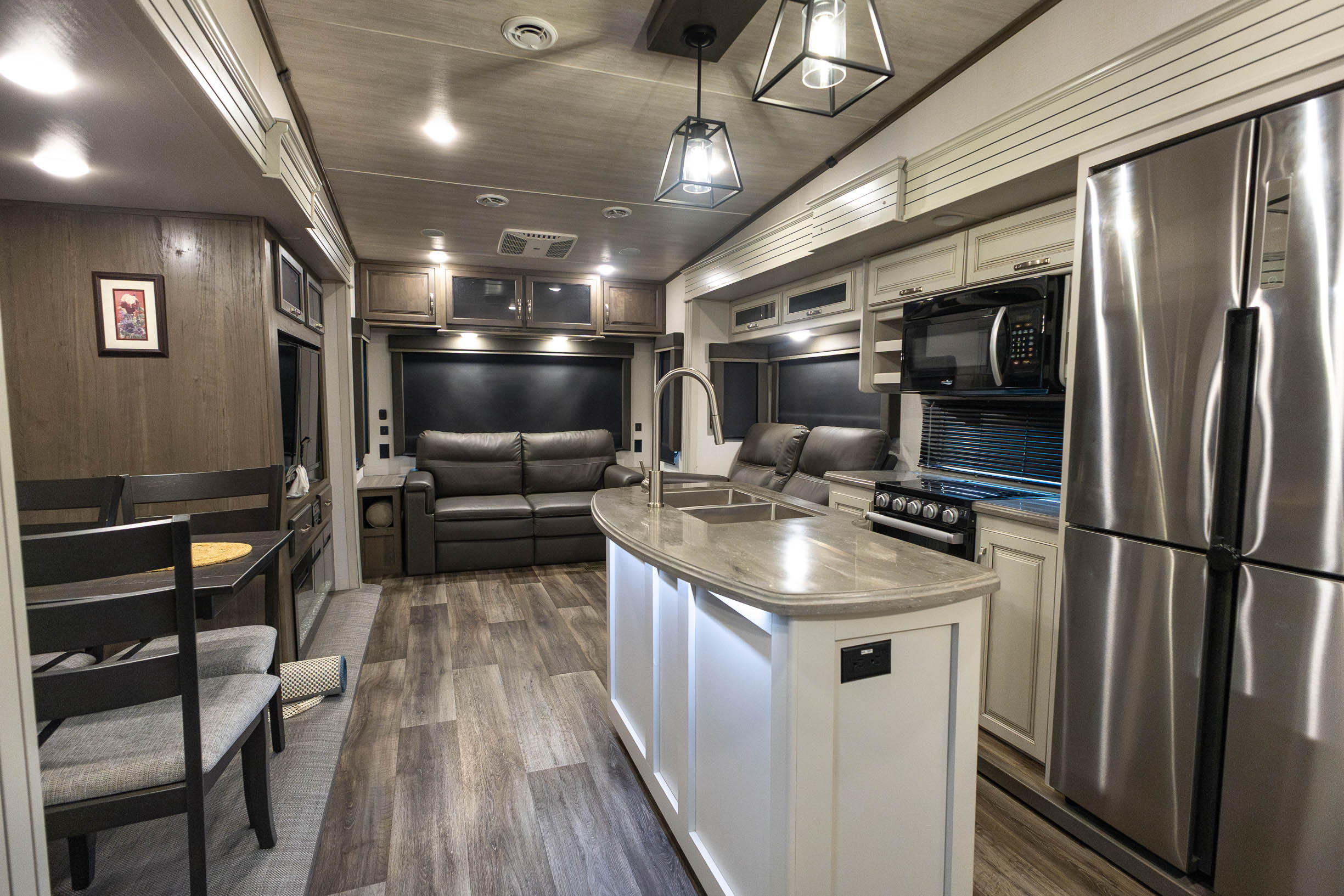 2021 Keystone RV Cougar 302RLS FIFTH WHEEL