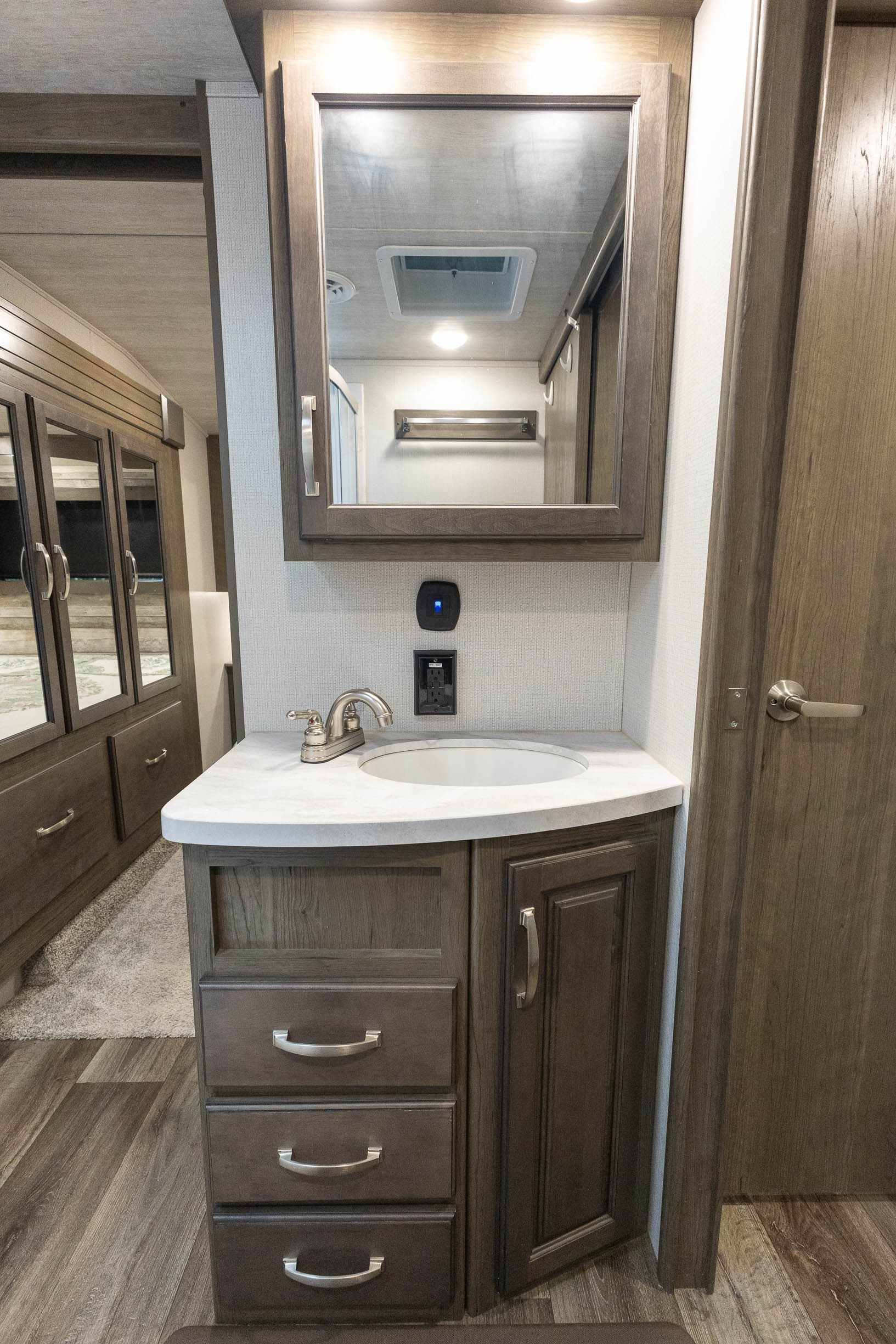 2021 Keystone RV Cougar 302RLS FIFTH WHEEL
