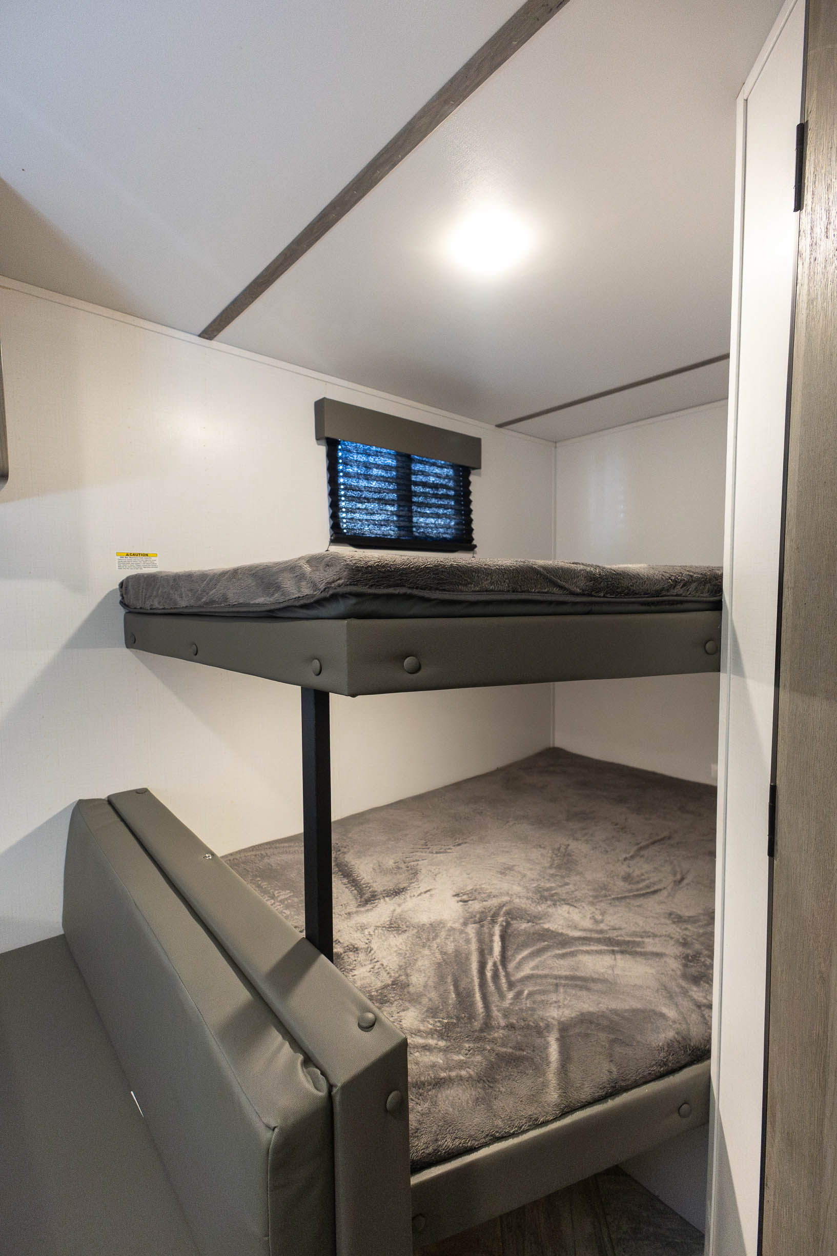 2021 Keystone RV Springdale Mini 2010BH TRAVEL TRAILER