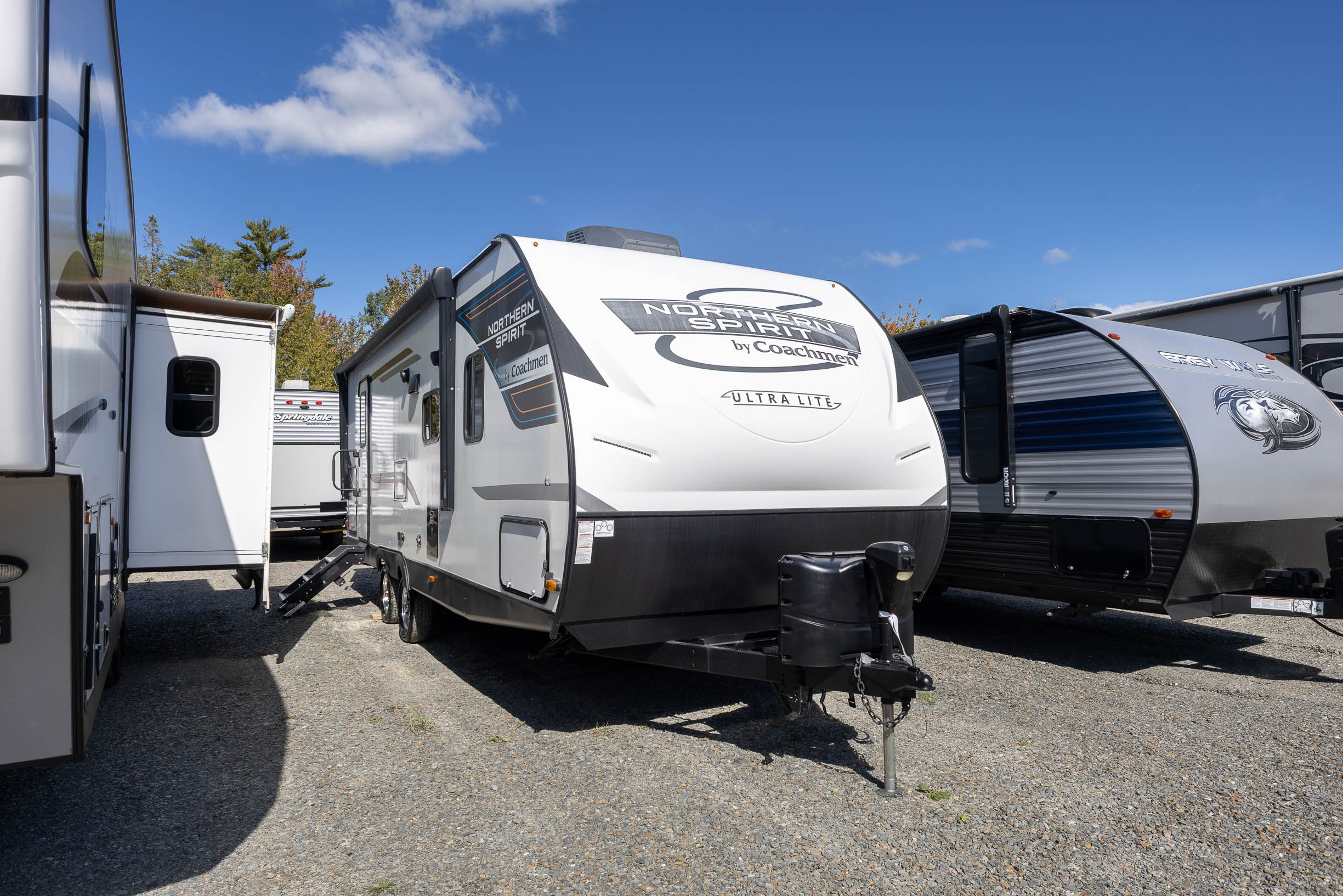 2022 Coachmen Spirit and Northern Spirit 2557RB TRAVEL TRAILER
