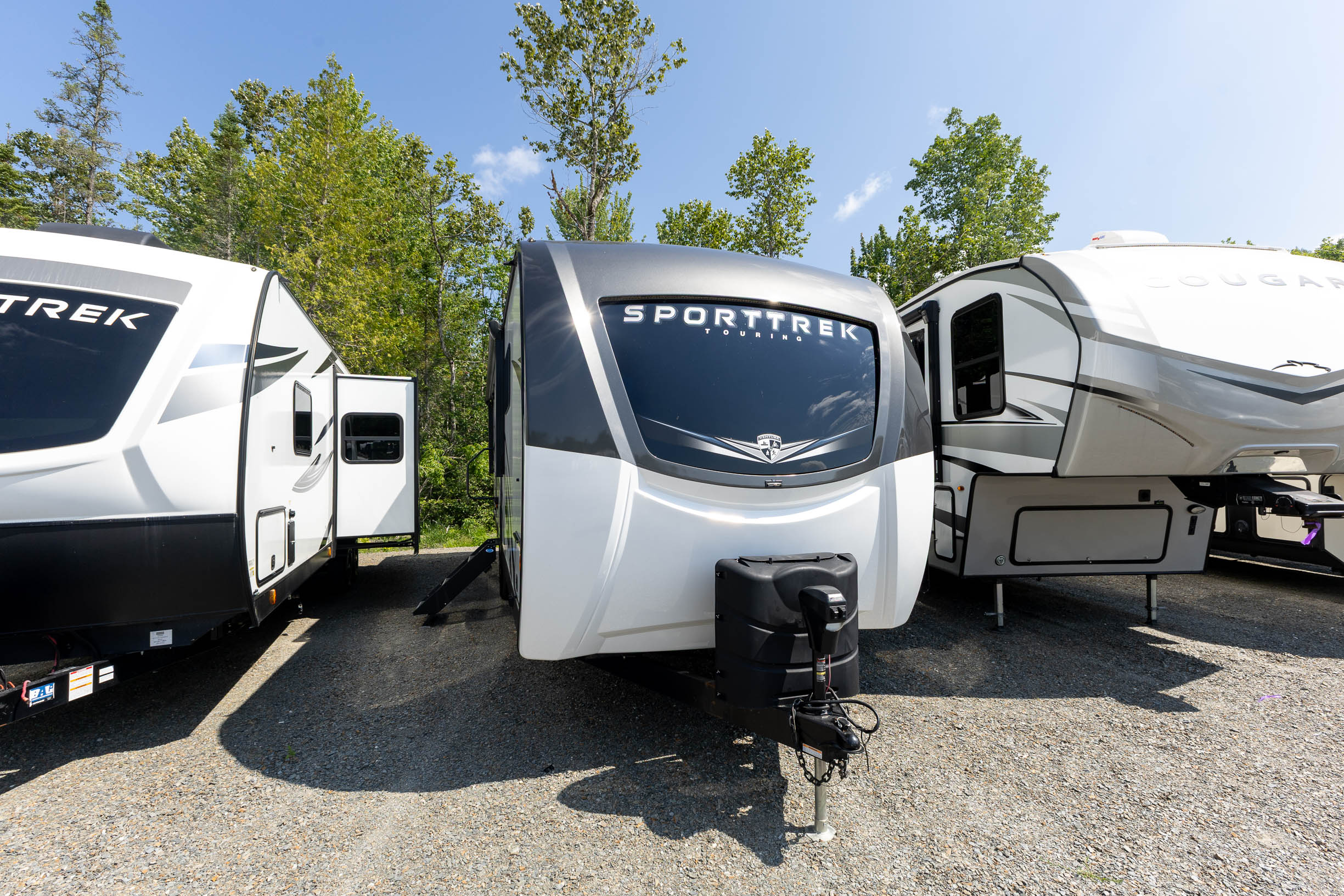 2022 Venture RV SportTrek Touring Edition TRAVEL TRAILER