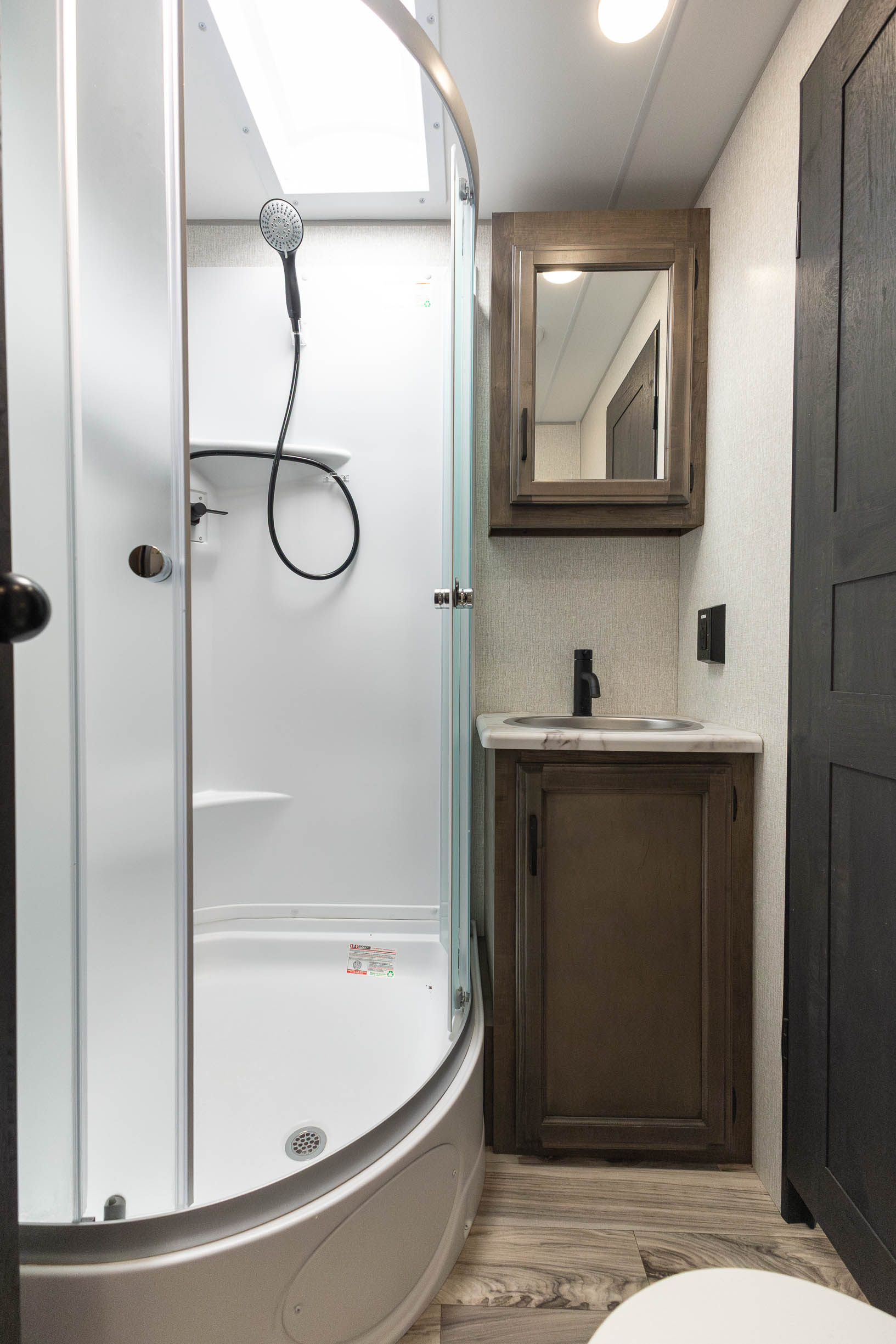 2022 Venture RV SportTrek Touring Edition TRAVEL TRAILER