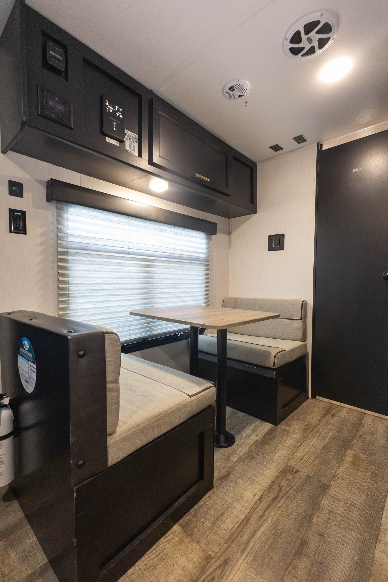 2023 Forest River Wolf Pup 16FQ TRAVEL TRAILER