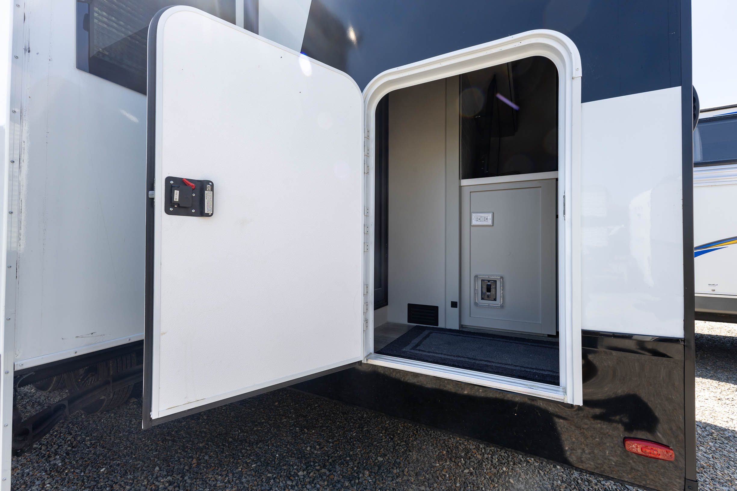 2024 Brinkley Model Z 3400 FIFTH WHEEL