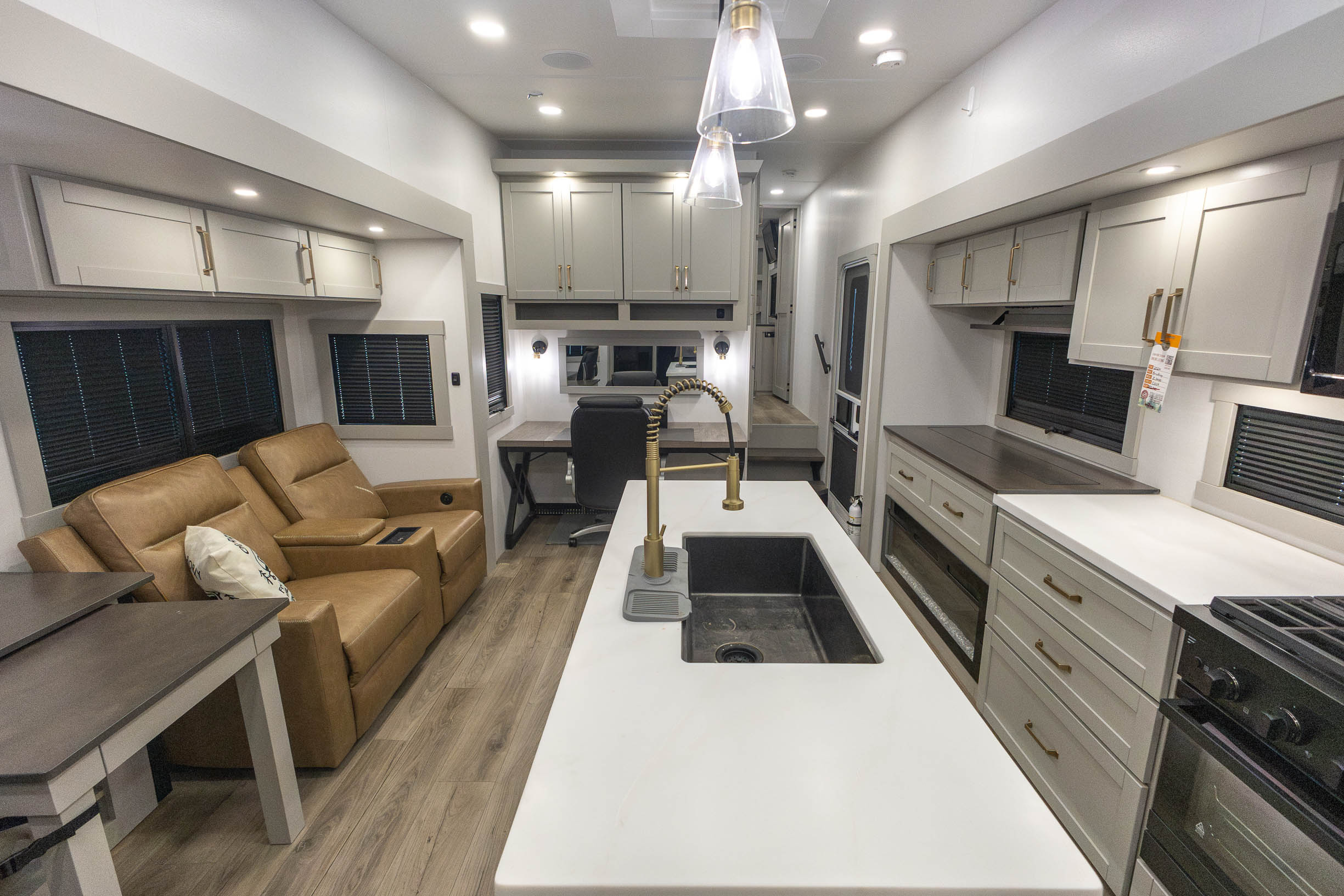 2024 Brinkley Model Z 3400 FIFTH WHEEL