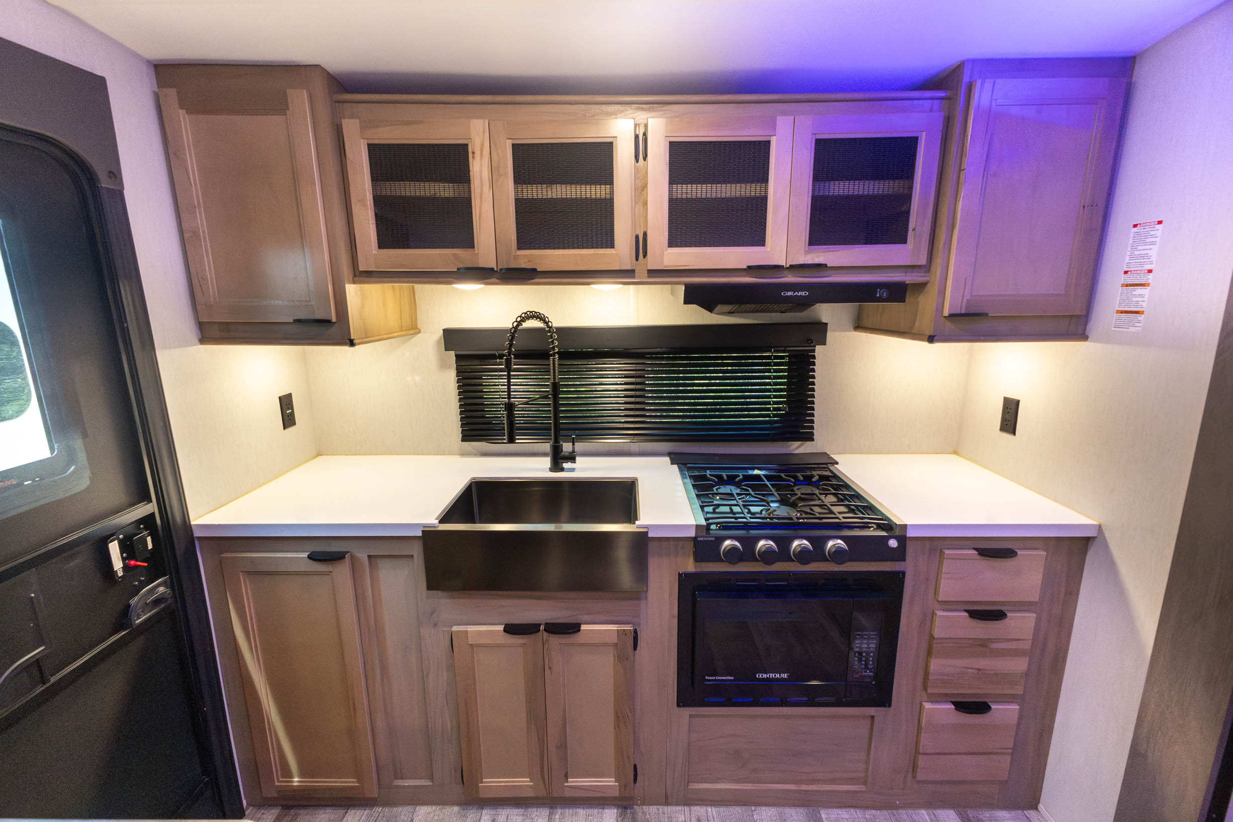 2024 Forest River Cherokee Black Label 235MBBL FIFTH WHEEL