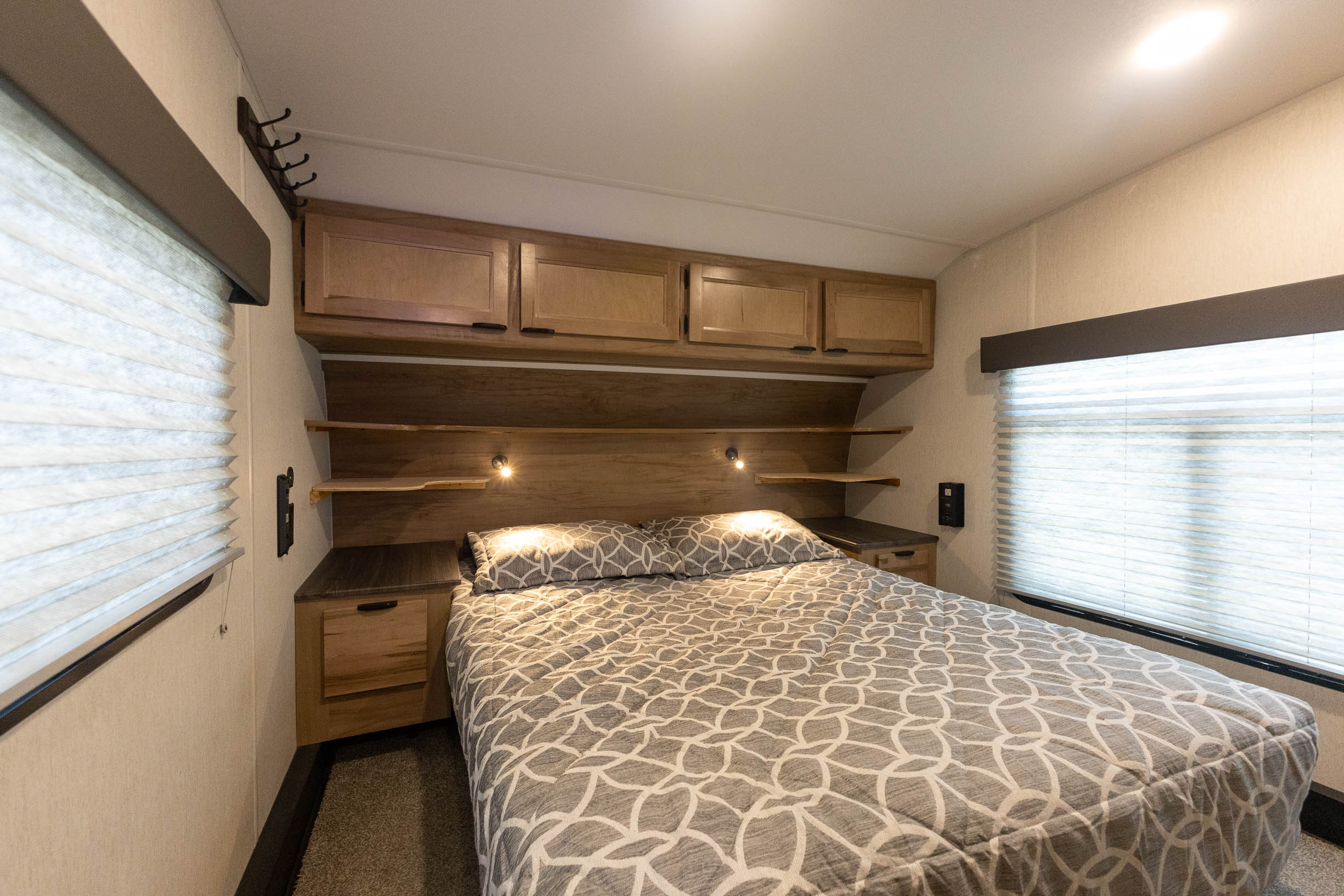 2024 Forest River Cherokee Black Label 235MBBL FIFTH WHEEL