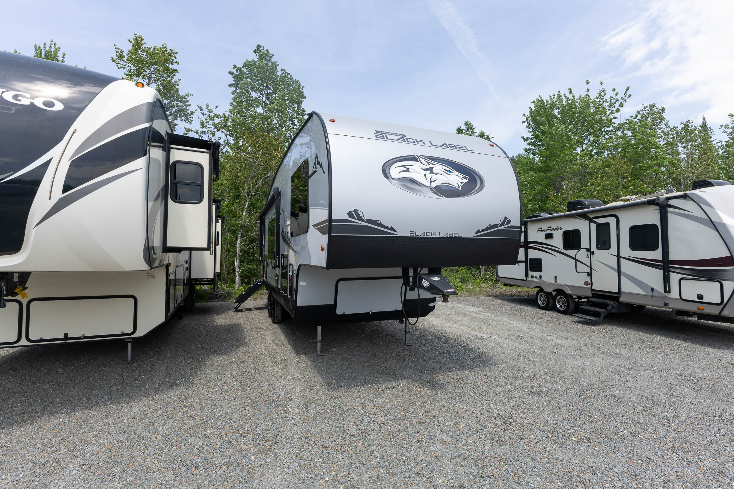2024 Forest River Cherokee Black Label 235MBBL FIFTH WHEEL