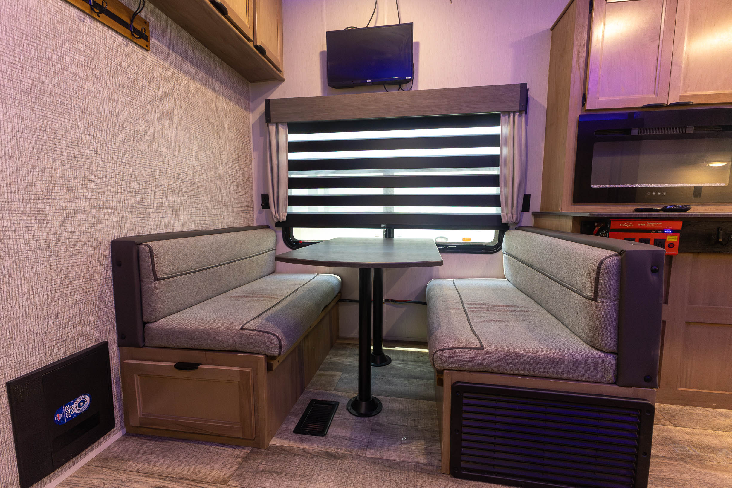 2024 Forest River Cherokee Black Label 235MBBL FIFTH WHEEL