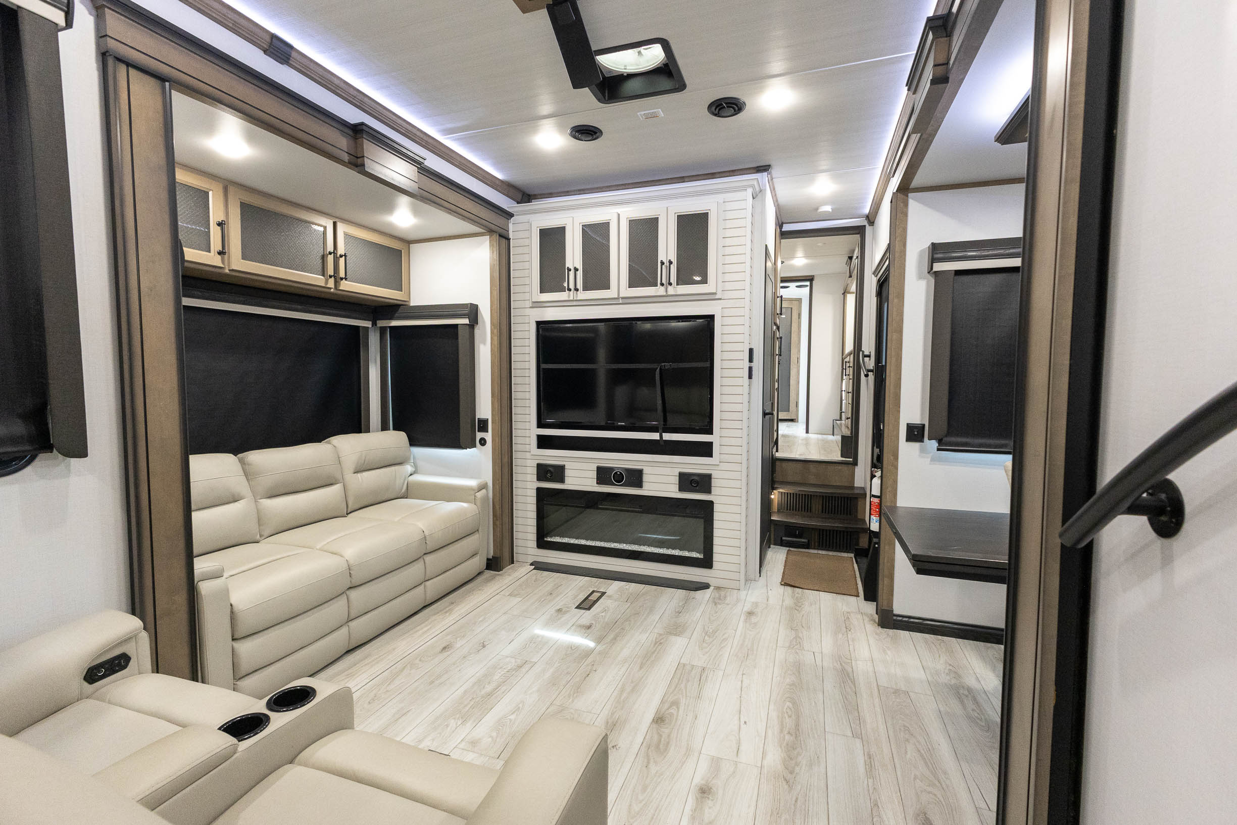 2024 Keystone RV Montana FIFTH WHEEL