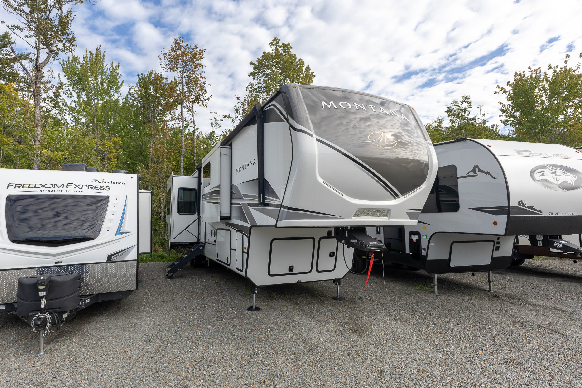 2024 Keystone RV Montana FIFTH WHEEL