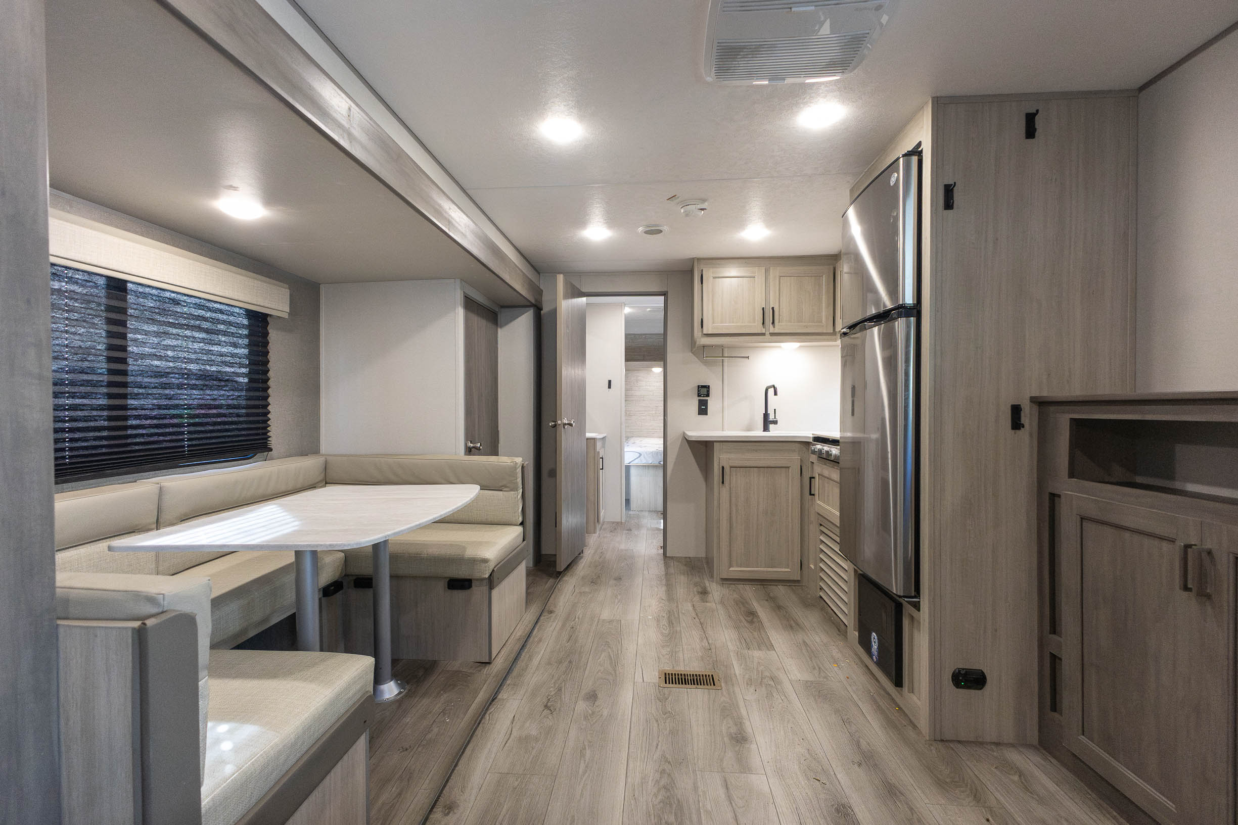 2025 Coachmen Catalina Summit Series 8 271DBS TRAVEL TRAILER