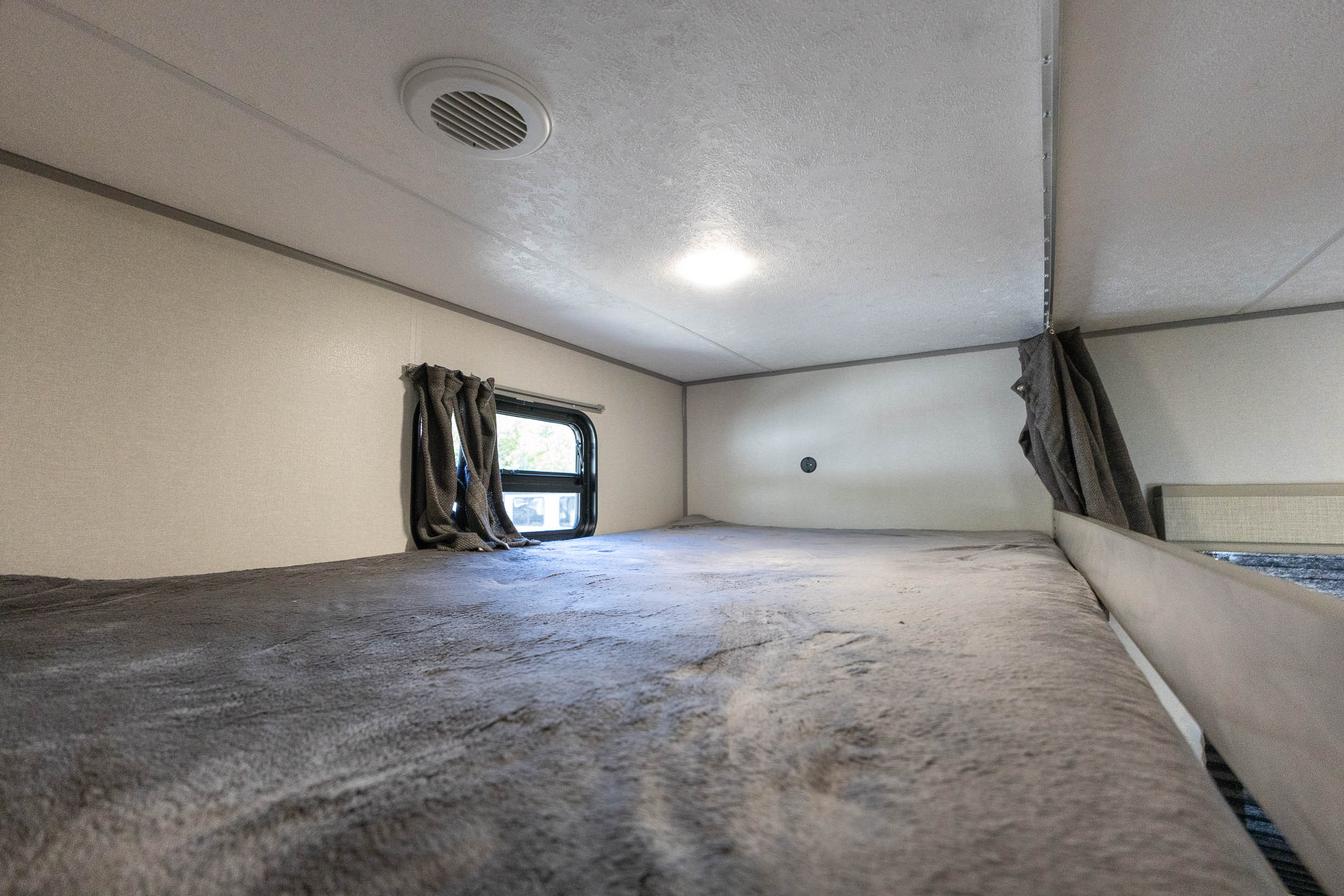 2025 Coachmen Catalina Summit Series 8 271DBS TRAVEL TRAILER