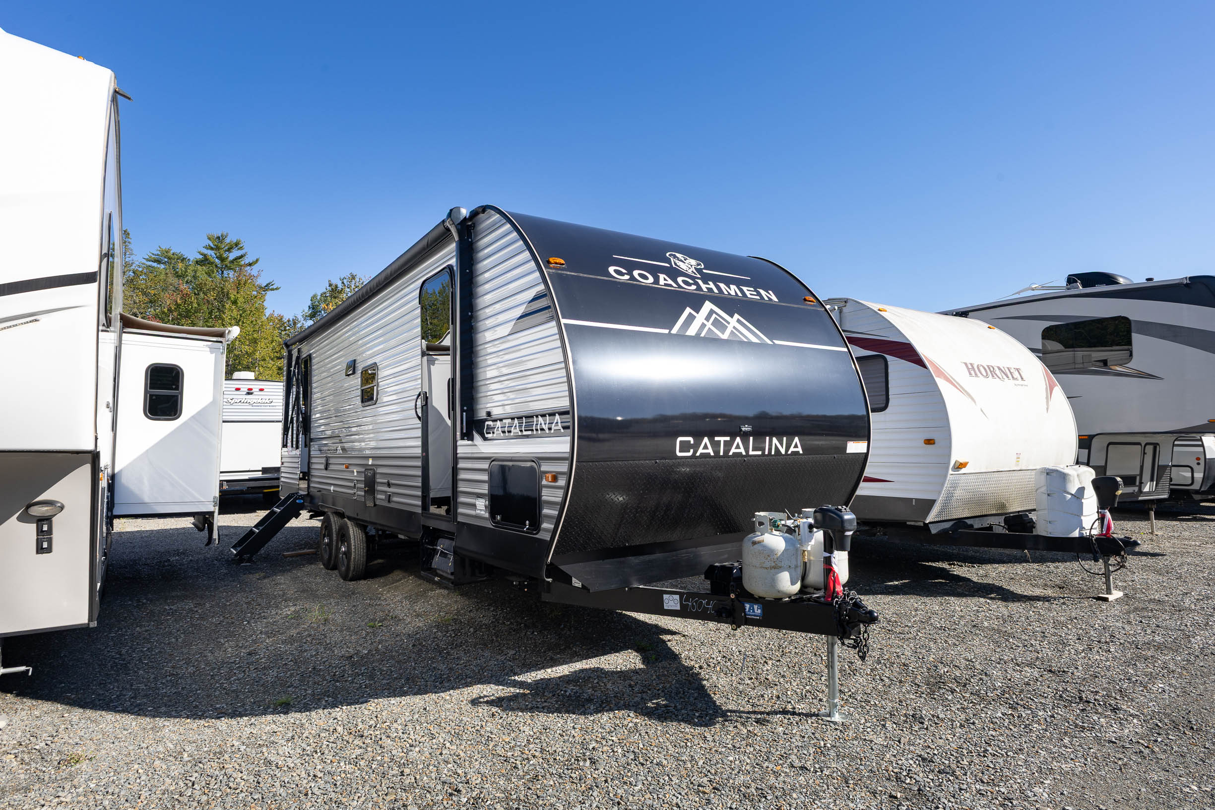2025 Coachmen Catalina Summit Series 8 271DBS TRAVEL TRAILER