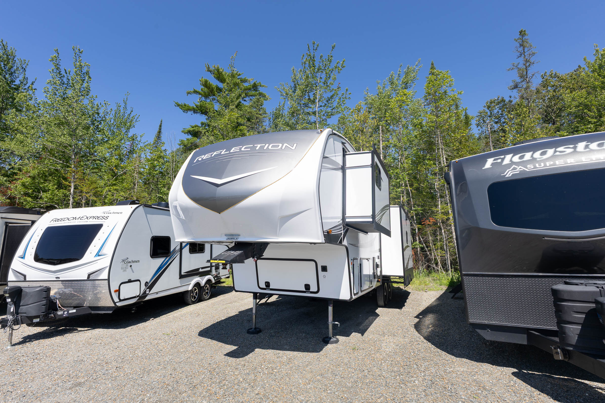 2025 Grand Design Reflection FW 303RLS FIFTH WHEEL