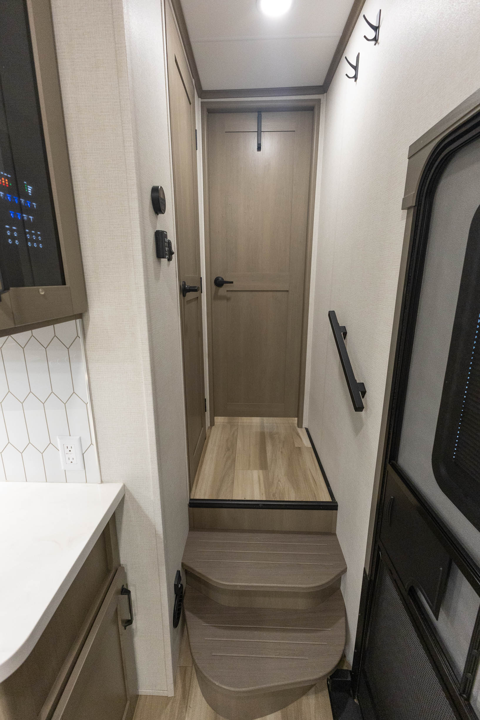 2025 Grand Design Reflection FW 303RLS FIFTH WHEEL