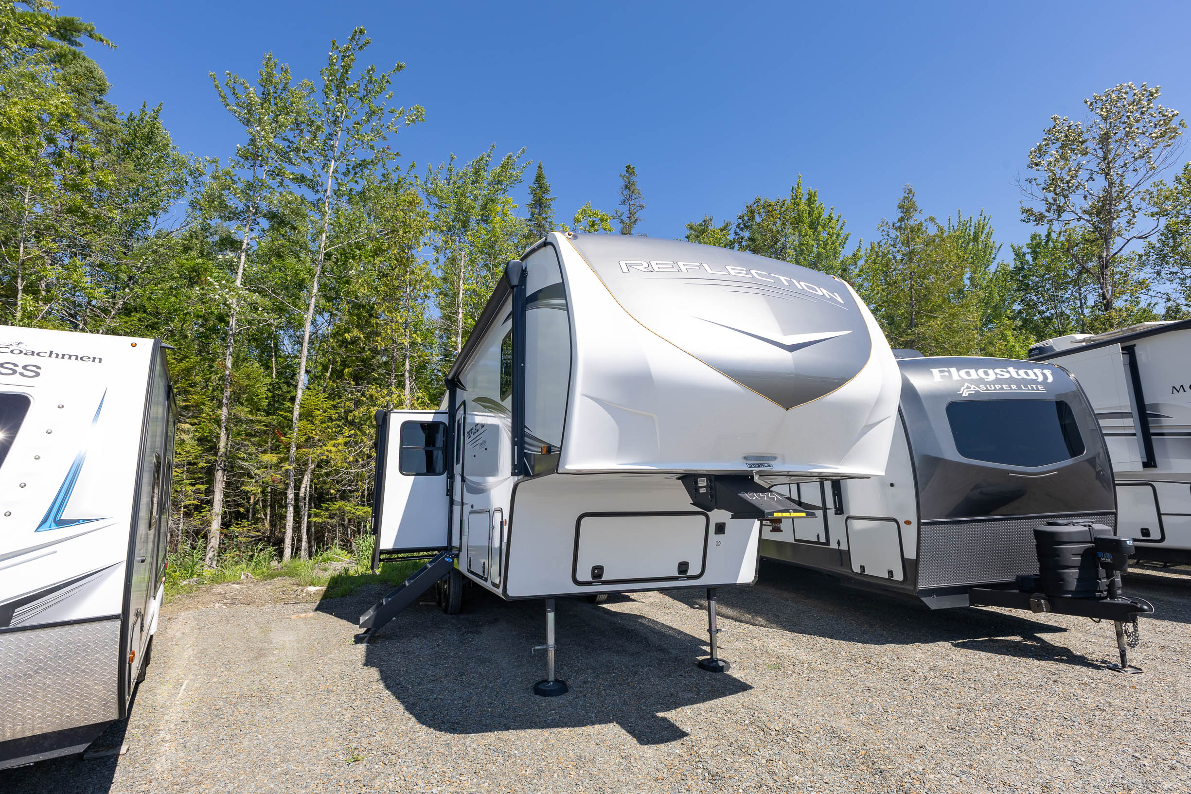 2025 Grand Design Reflection FW 303RLS FIFTH WHEEL