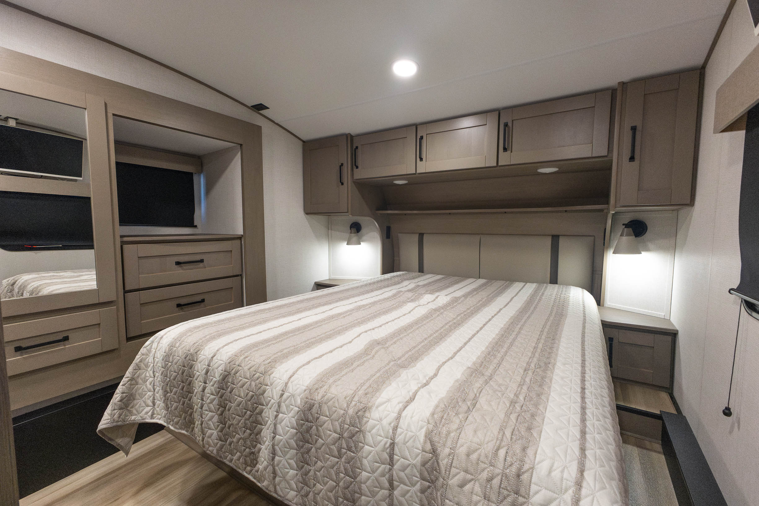 2025 Grand Design Reflection FW 303RLS FIFTH WHEEL