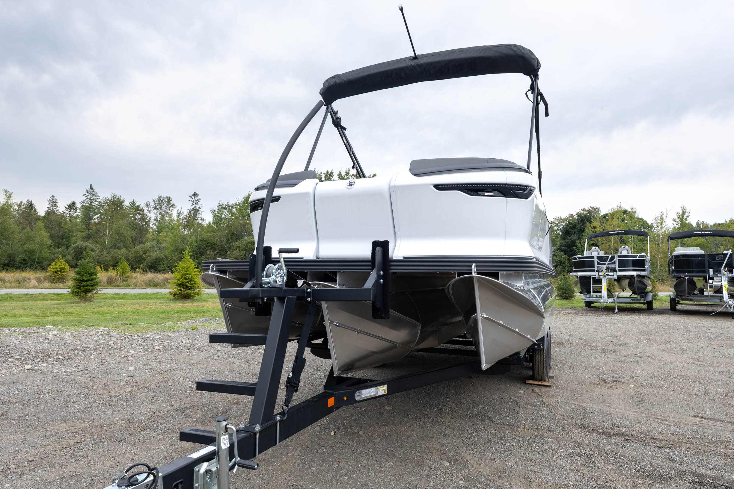 2025 Manitou Cruise 20 MAX Bench PONTOON