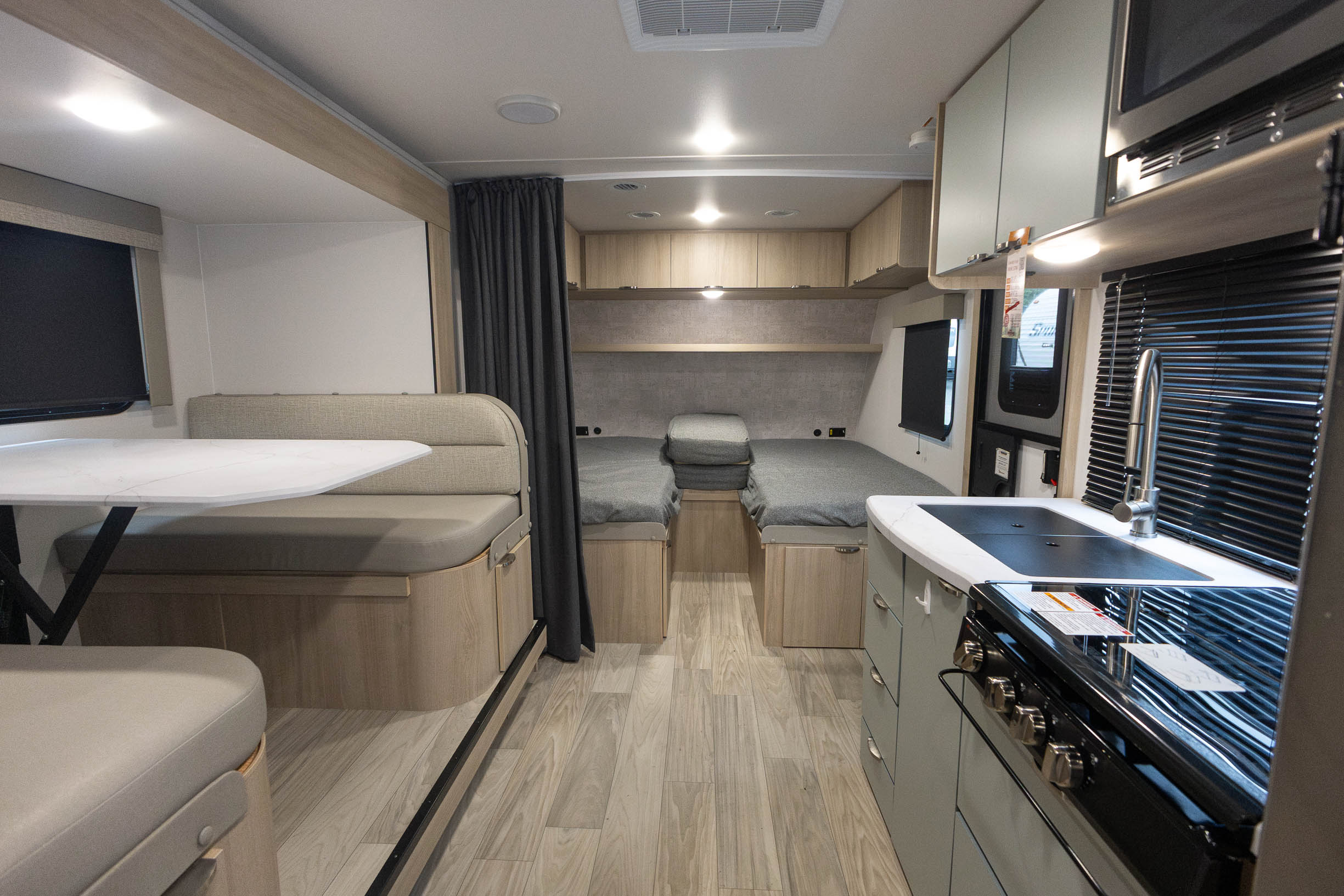 2025 Winnebago Micro Minnie 2108TB TRAVEL TRAILER