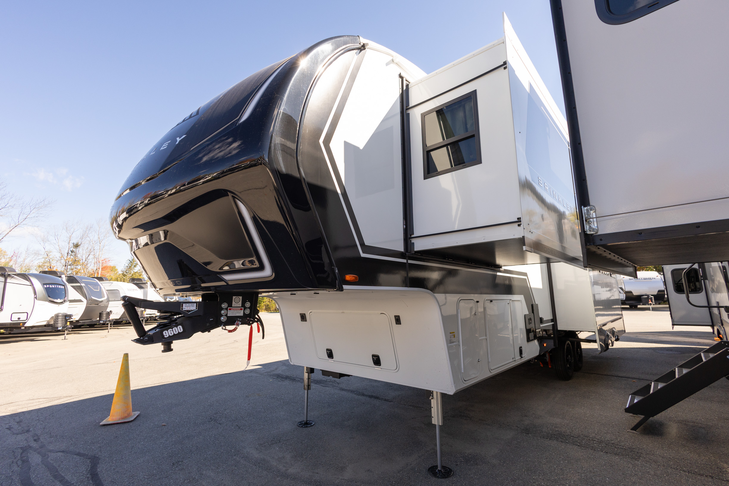 2026 Brinkley Model Z 3100 FIFTH WHEEL