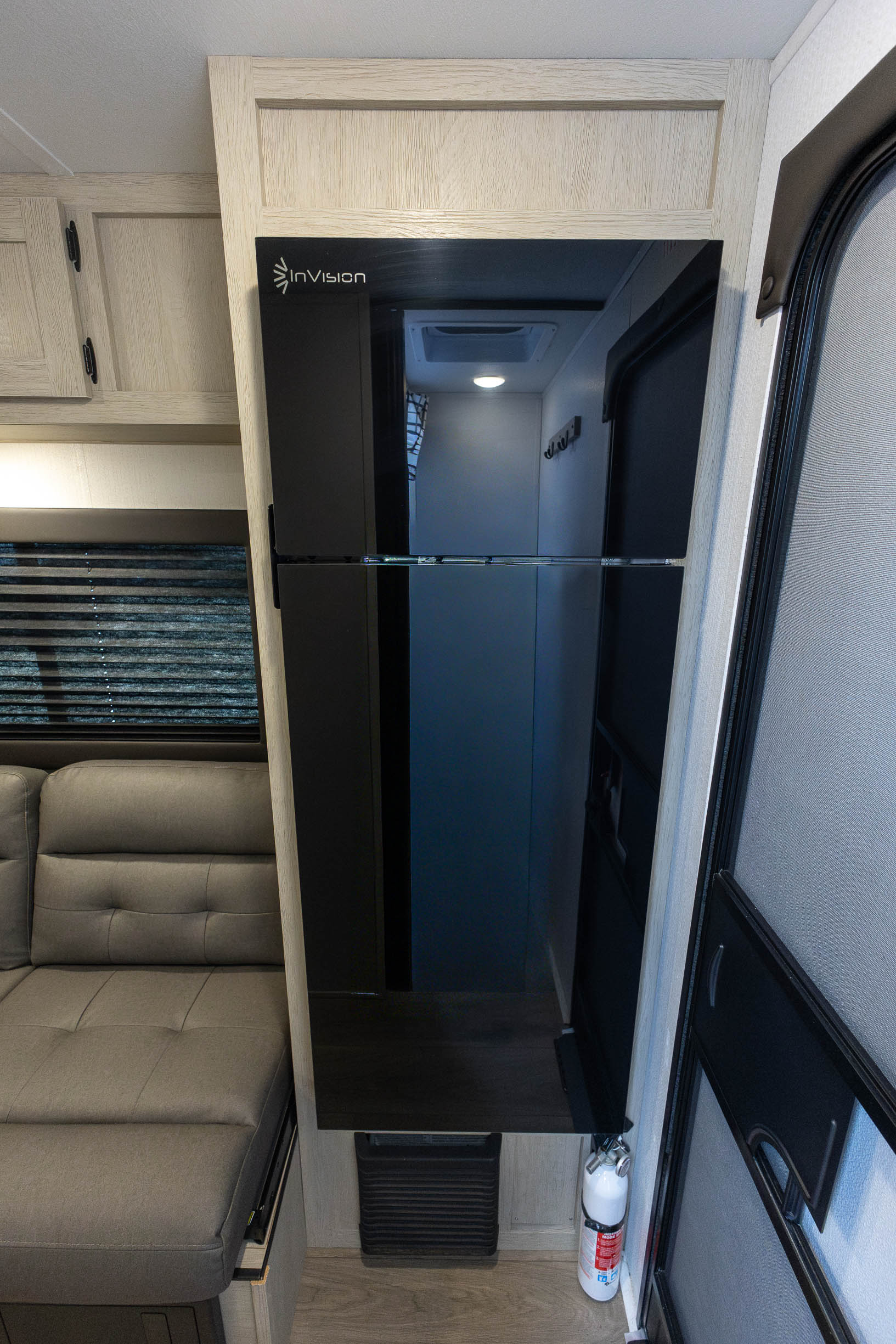 2026 Shasta Shasta Compact 16RE TRAVEL TRAILER