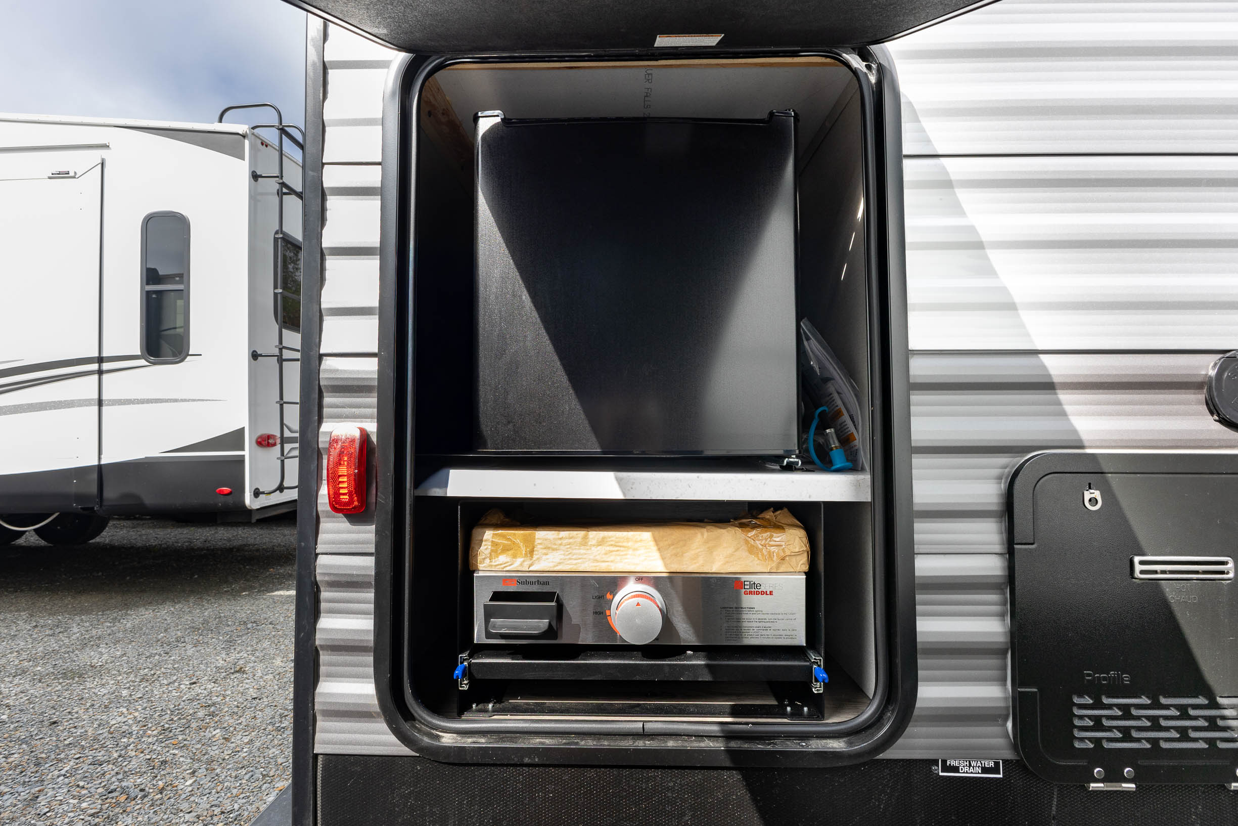 2026 Coachmen Catalina Legacy Edition 303RKDS TRAVEL TRAILER