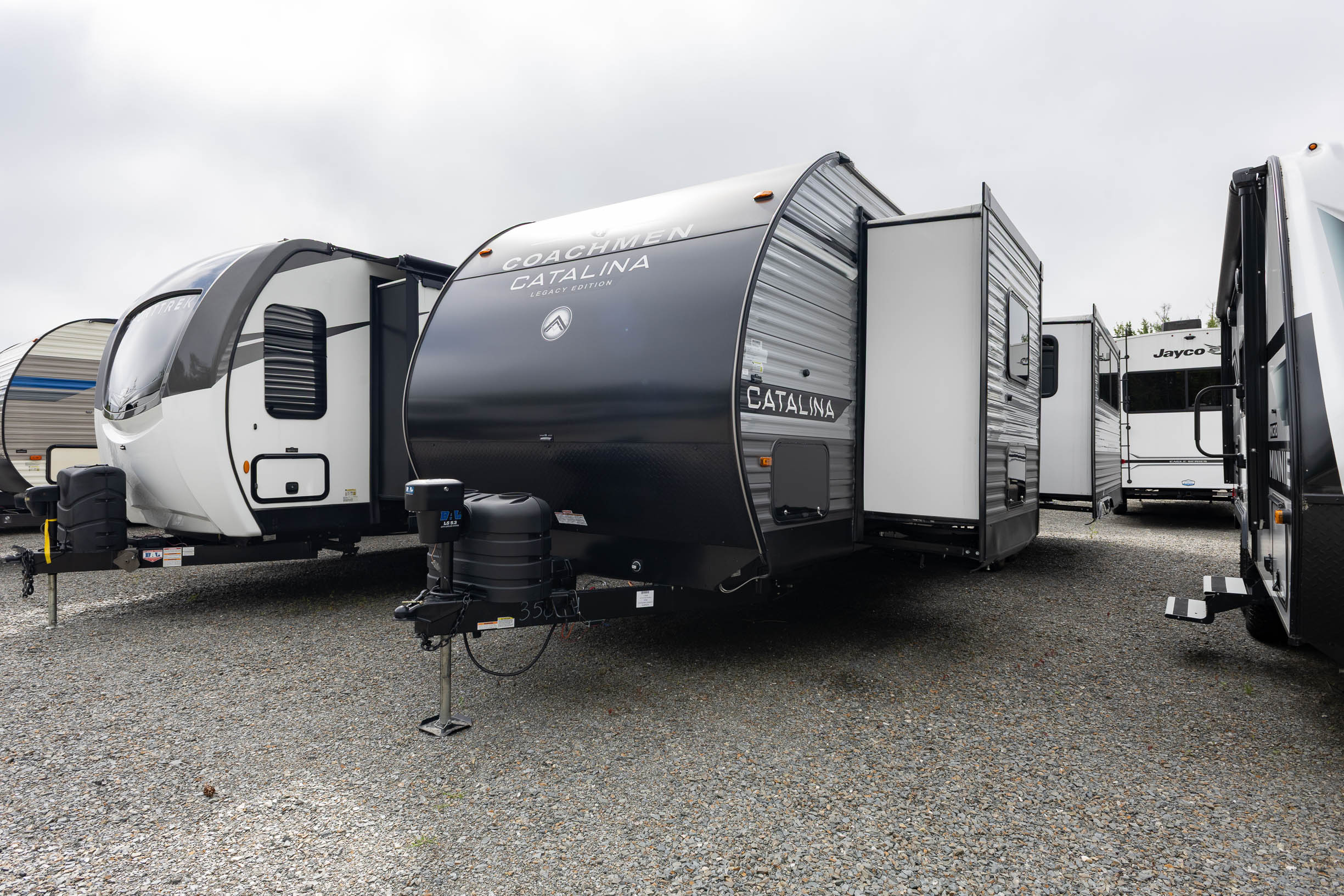 2026 Coachmen Catalina Legacy Edition 303RKDS TRAVEL TRAILER