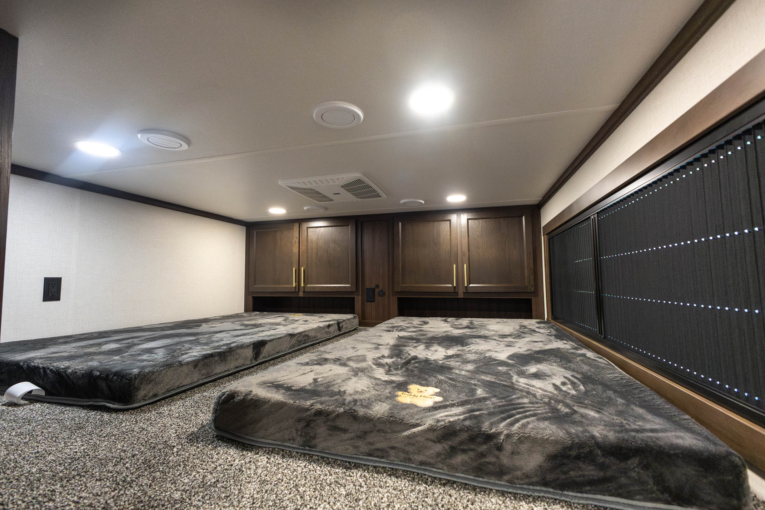2026 Forest River Cedar Creek Cottage 40CDL DESTINATION TRAILER