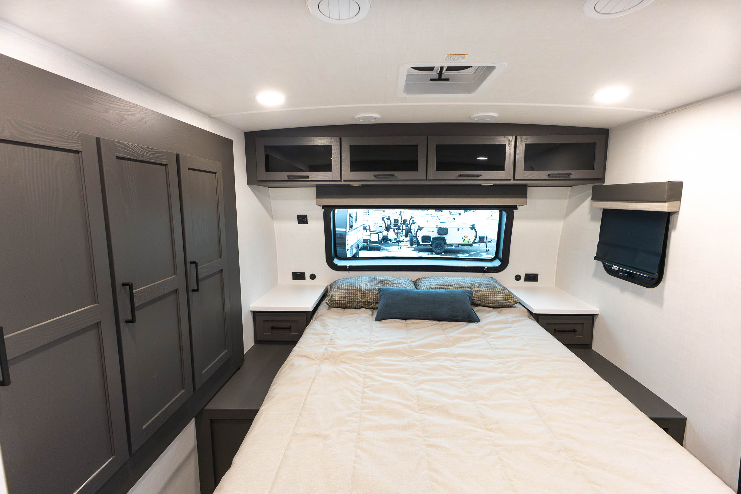 2026 Forest River Flagstaff Super Lite 26SRD TRAVEL TRAILER