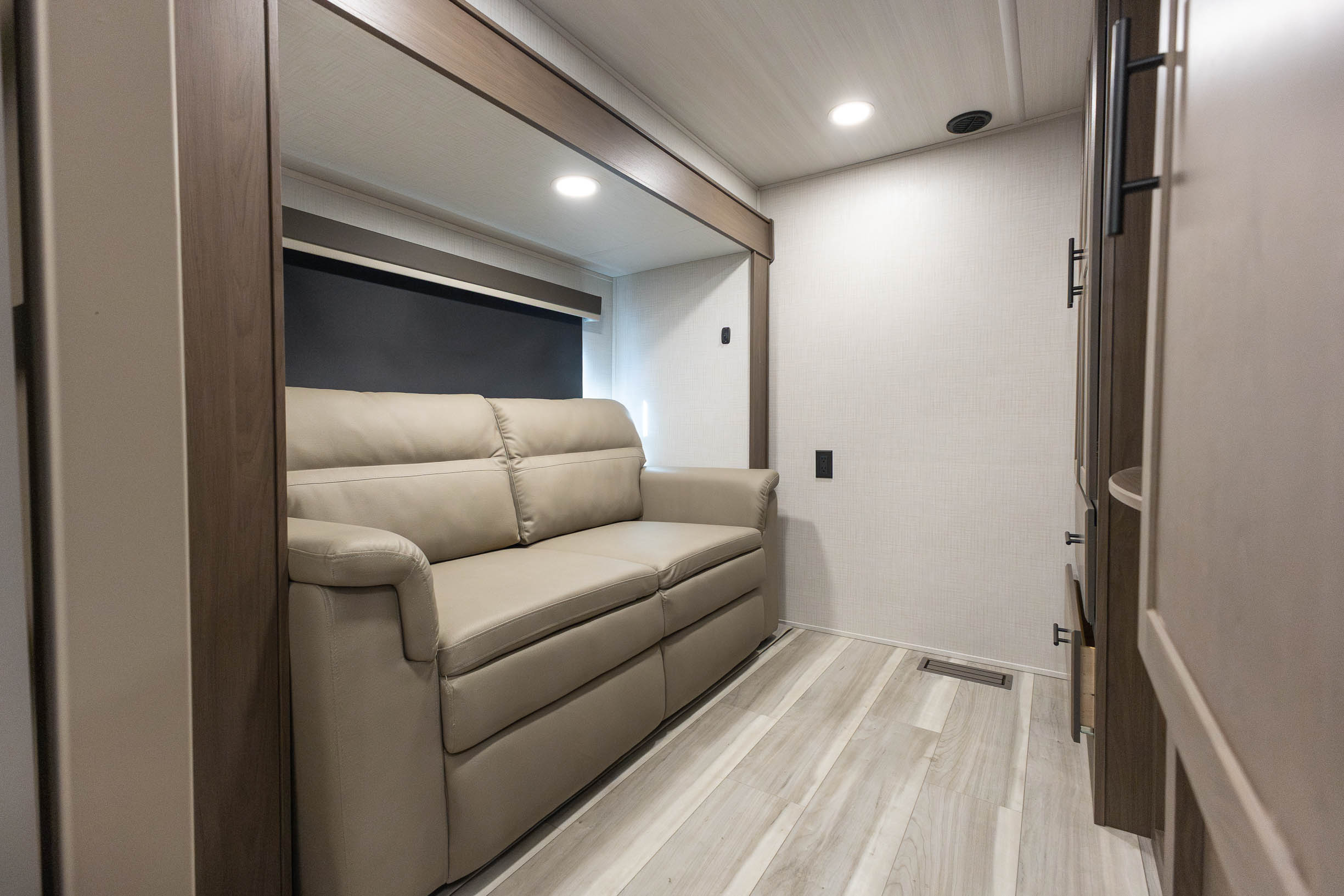 2026 Keystone RV Cougar 360MBI FIFTH WHEEL